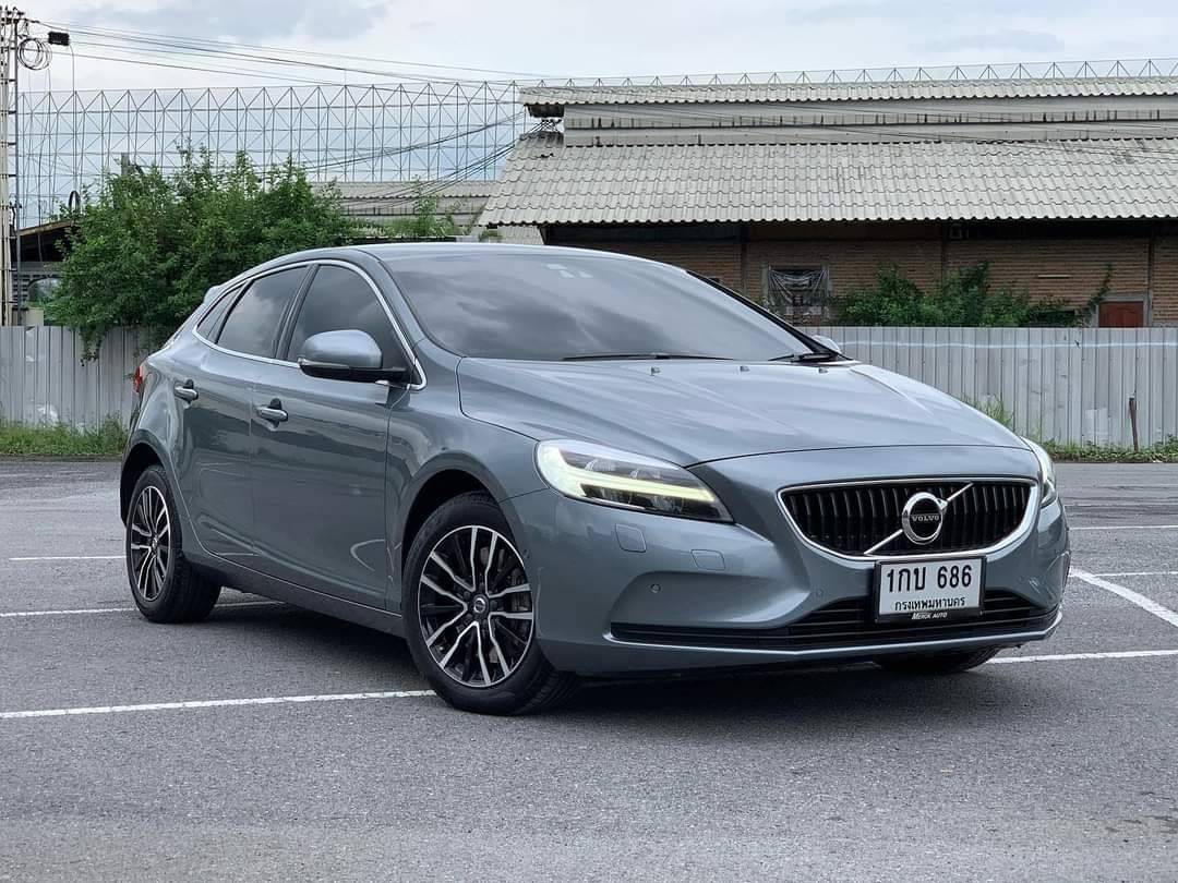 Volvo V40 T4 ปี 2016