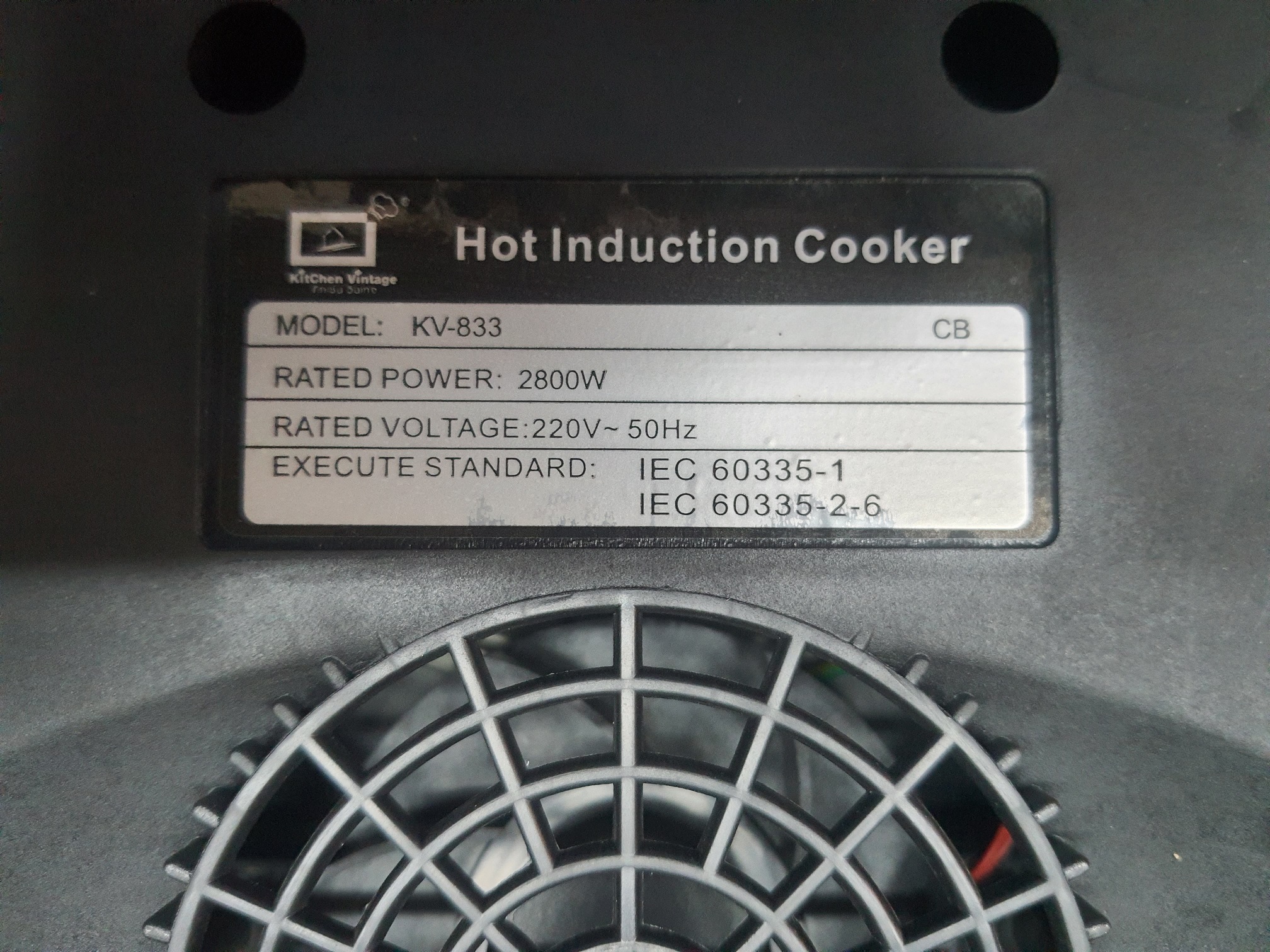 ซ่อมเตาแม่เหล็กไฟฟ้า ยี่ห้อ Kitchen รุ่น KV-833 อาการเปิดไม่ติด