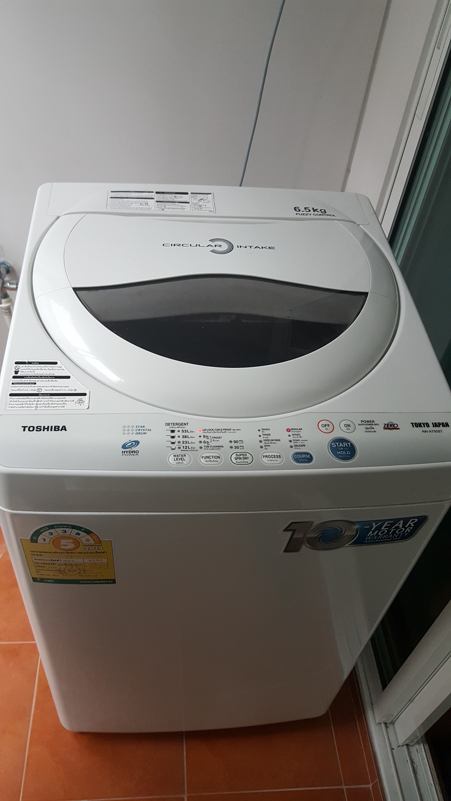 ซ่อมเครื่องซักผ้า ยี่ห้อ TOSHIBA รุ่น AW-A750ST อาการมีเสียดังกระแทกแก๊กๆ แล้วเครื่องไม่ทำงาน