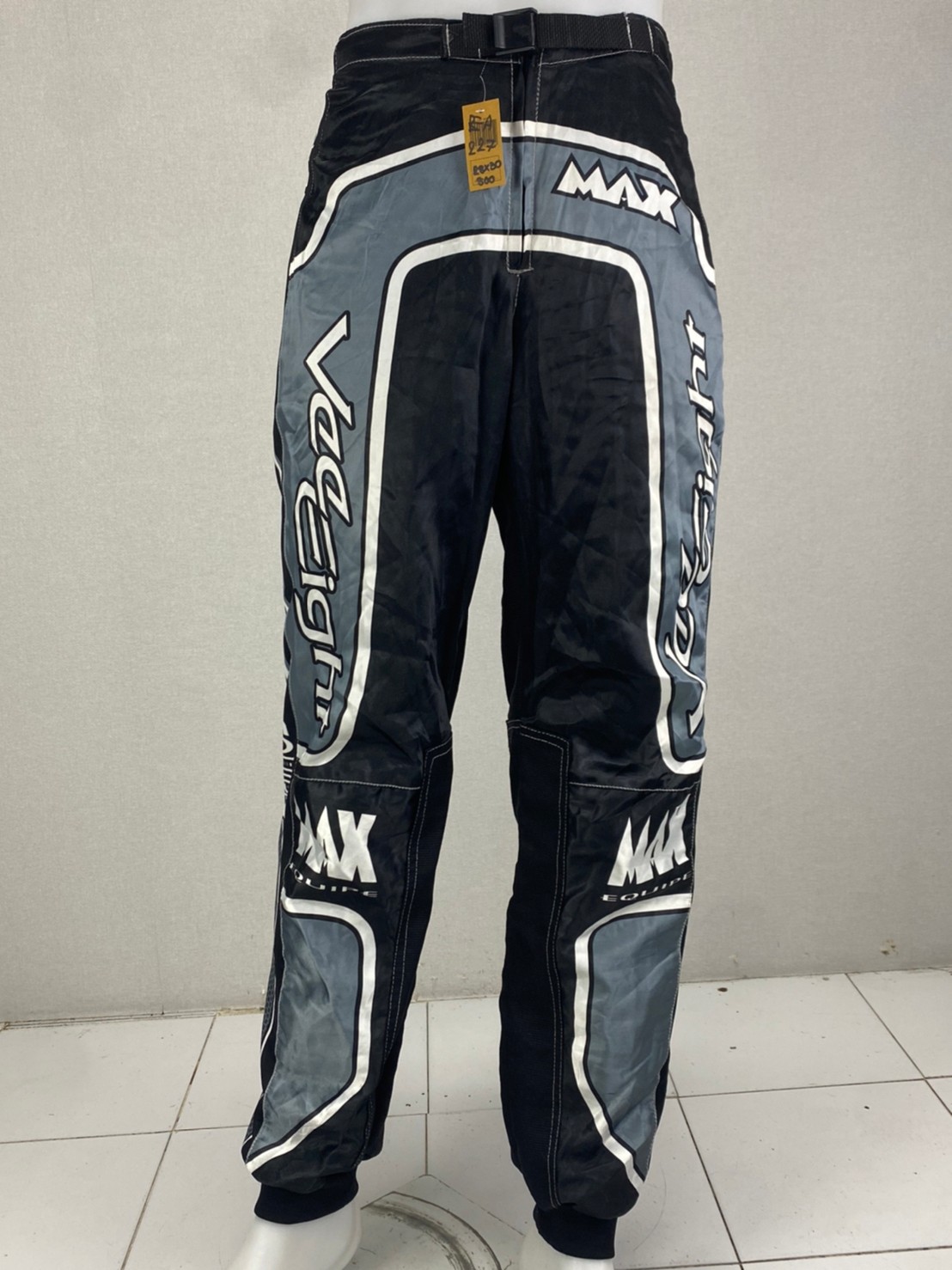 กางเกงขี่มอเตอร์ไซด์ ( มือสอง ) E&A 227: เอว 28" ยาว 30" **EQUIPE**