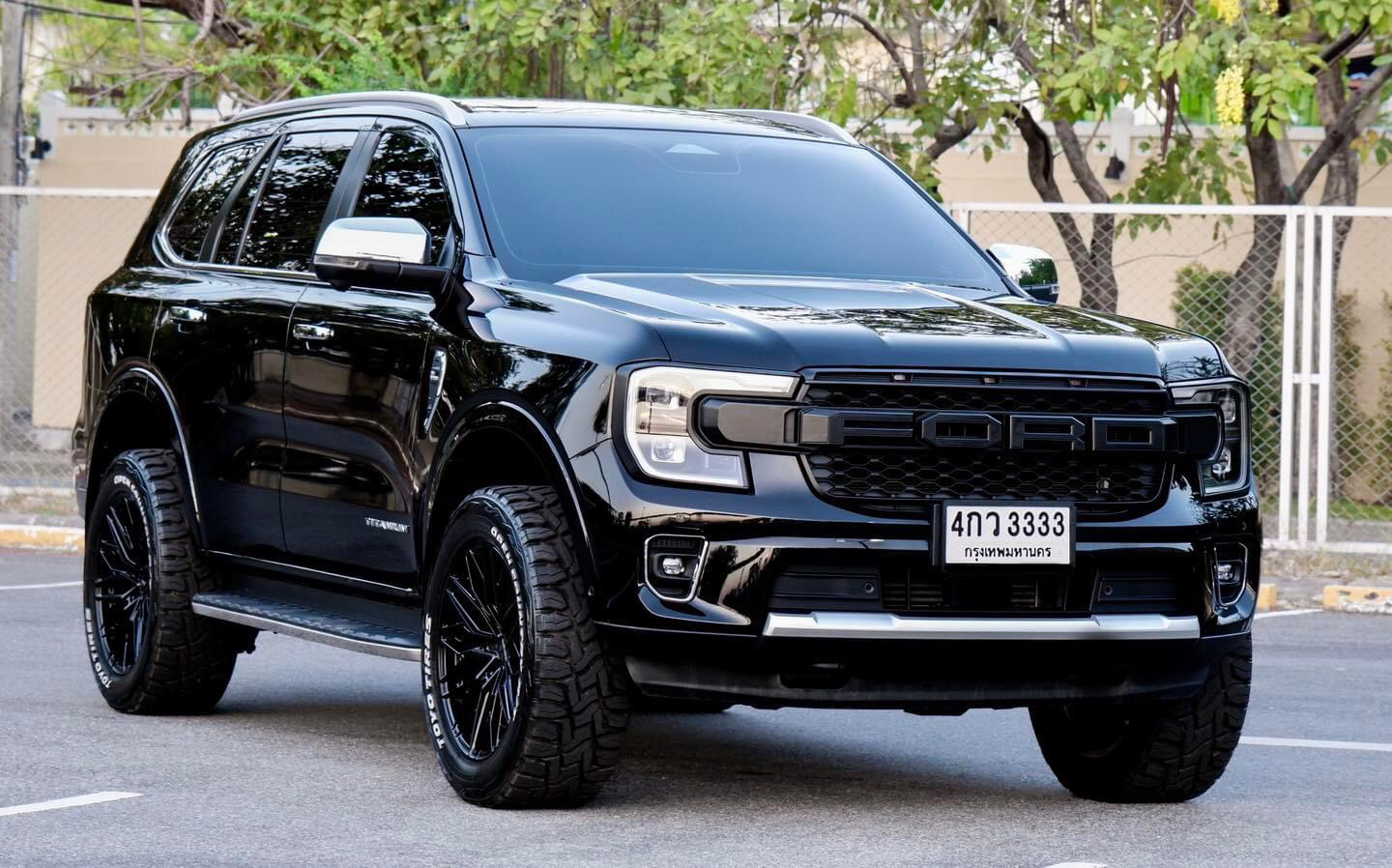 Ford Everest 2.0BI-Turbo Titanium + 10AT 4x4 Top ปลายปี 2023
