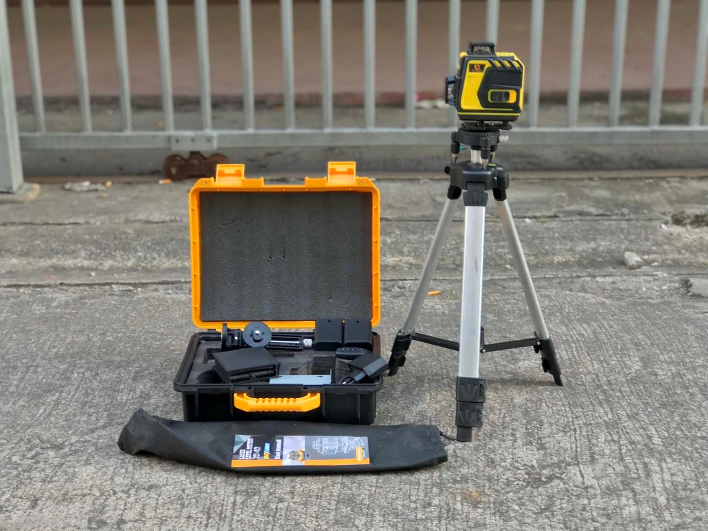 เลเซอร์วัดระดับ 16 เส้น ยี่ห้อ Onsen ให้ถ่าน 2 ก้อน