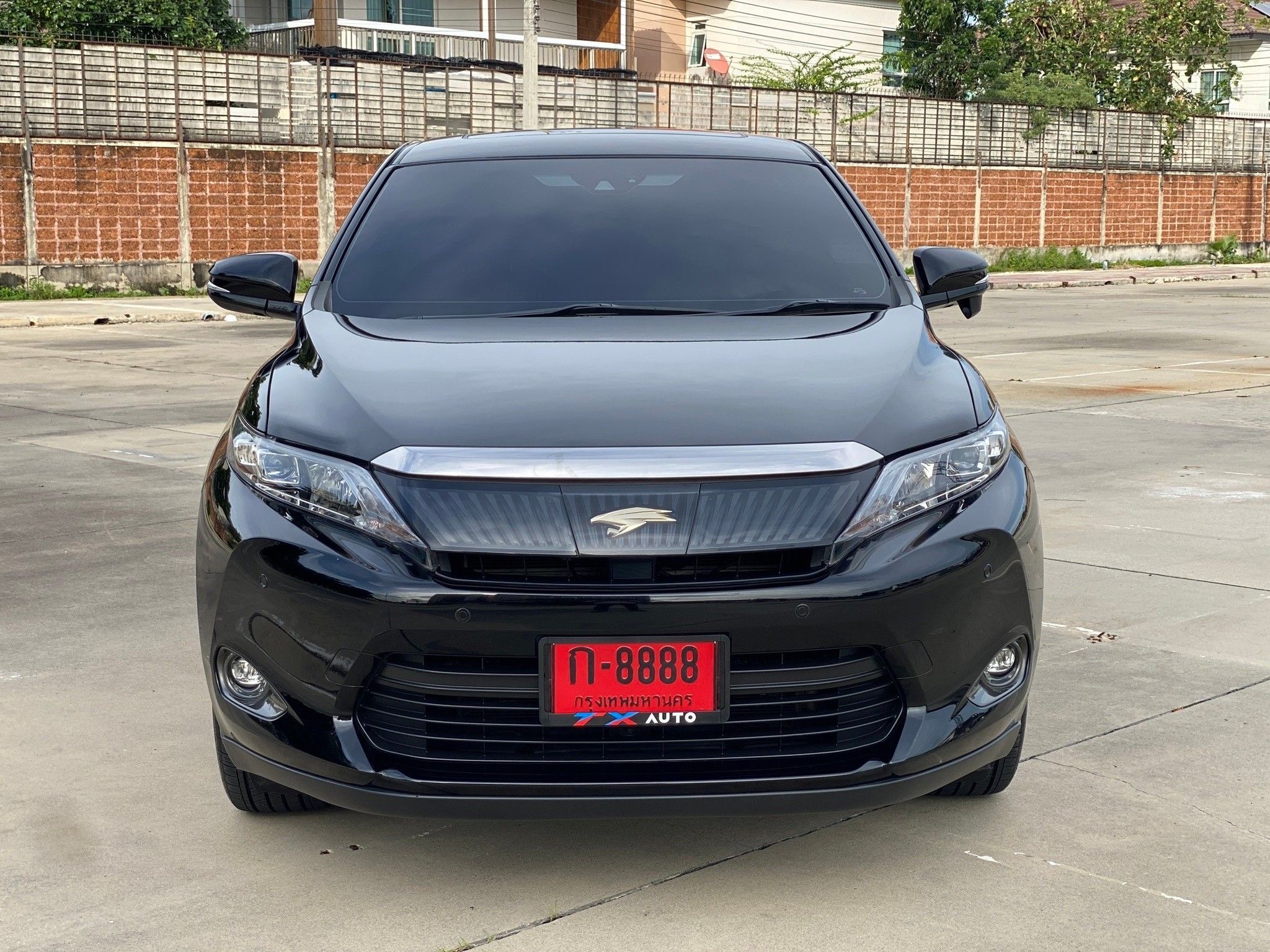 Toyota Harrier 2.5 Hybrid ปี 2015 รุ่นท็อป