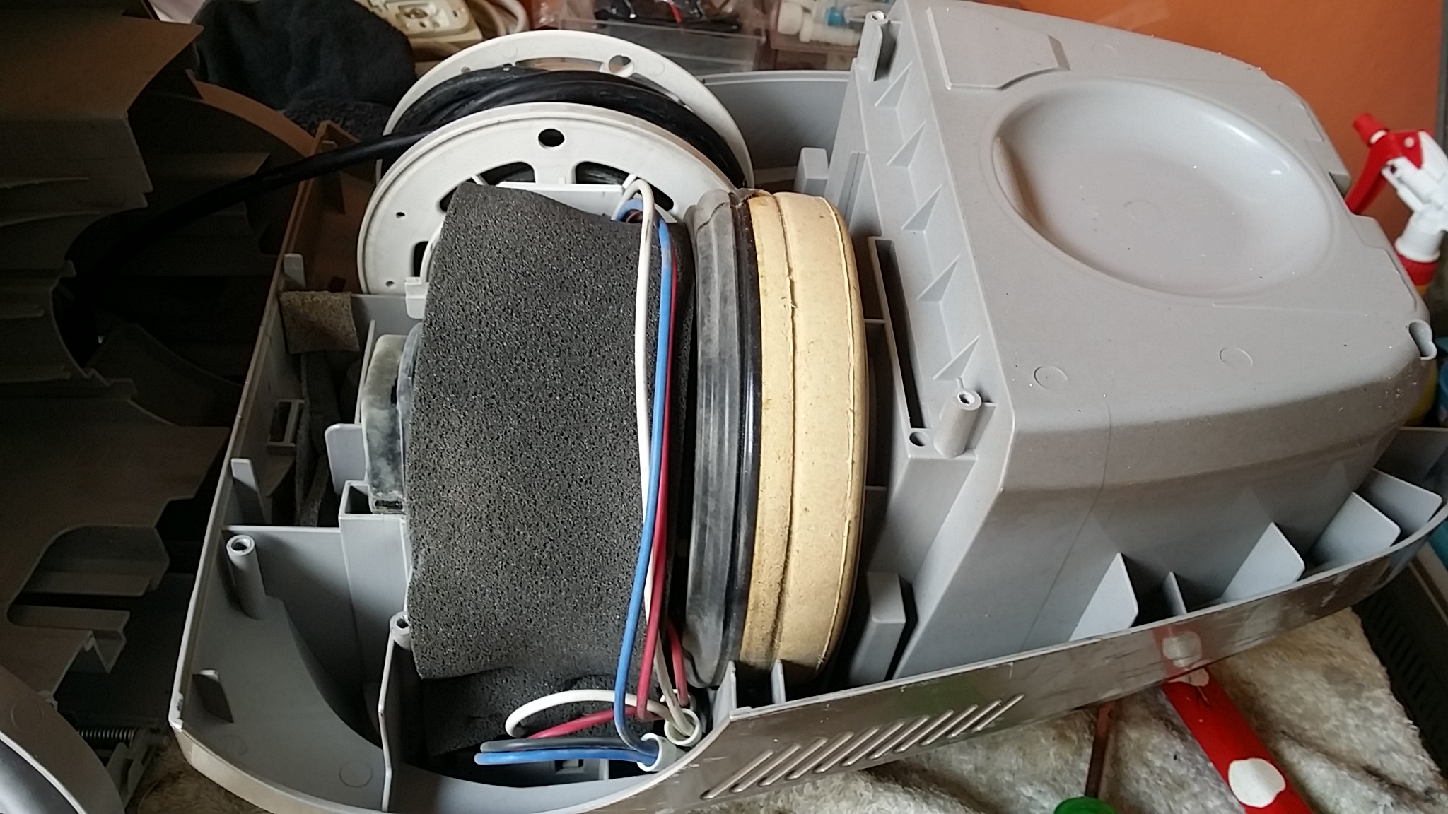 ซ่อมเครื่องดูดฝุ่น ยี่ห้อ HITACHI รุ่น CV-SH20V อาการเปิดไม่ติดเครื่องไม่ทำงาน