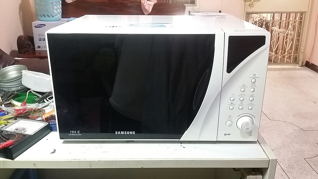 ซ่อมไมโครเวฟ ยี่ห้อ SAMSUNG รุ่น GE107Y อาการไฟเข้าแต่ไม่ร้อน