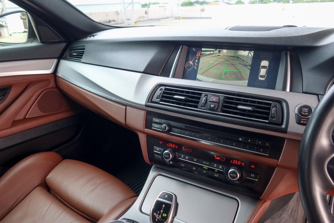 BMW 528i M Sport Lci ปี 2015
