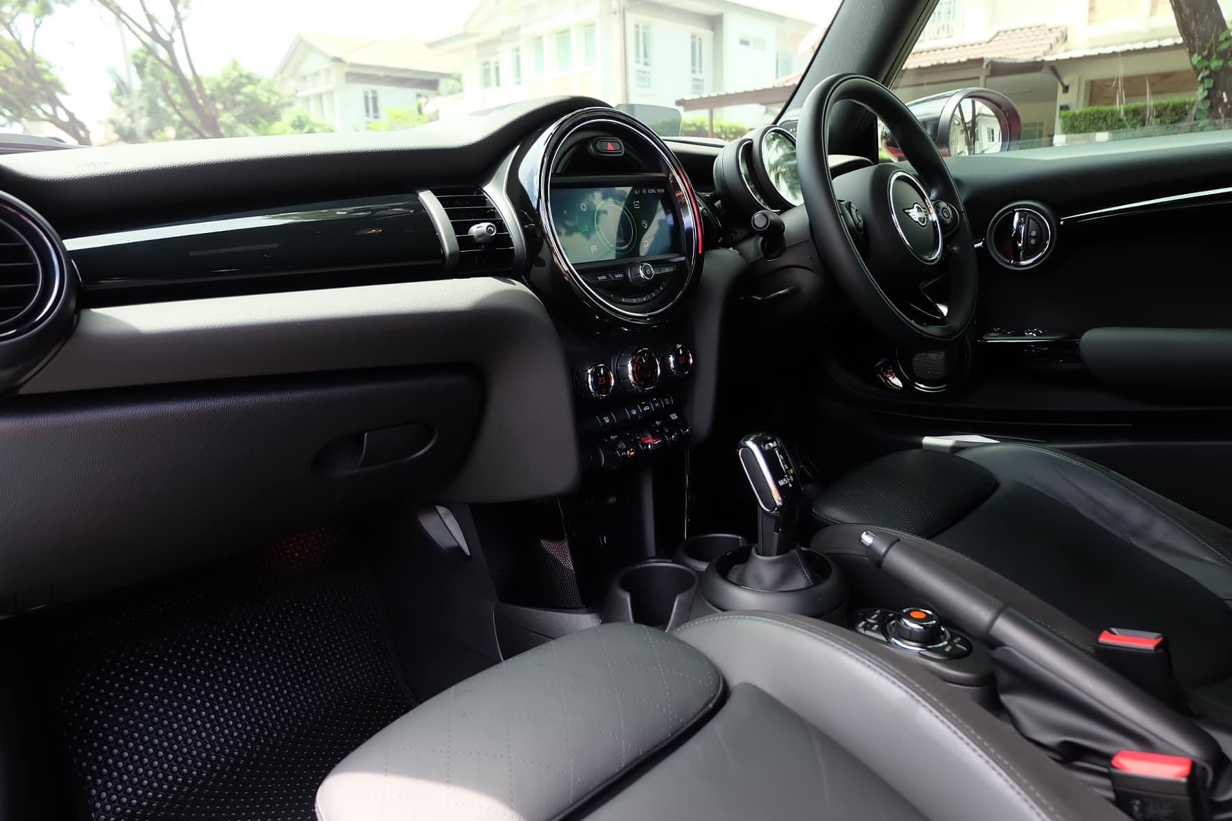 Mini F56 LCI Cooper S Hightrim ปี 2021