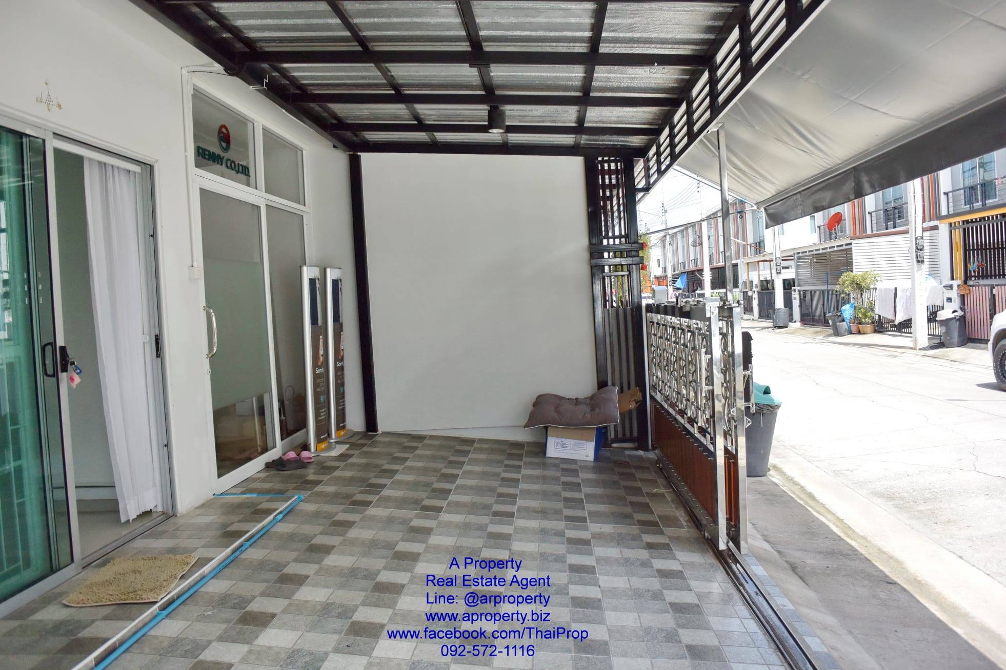 ขายทาวน์ เฮ้าส์ หลังริม ติดสวน รังสิต-คลอง2