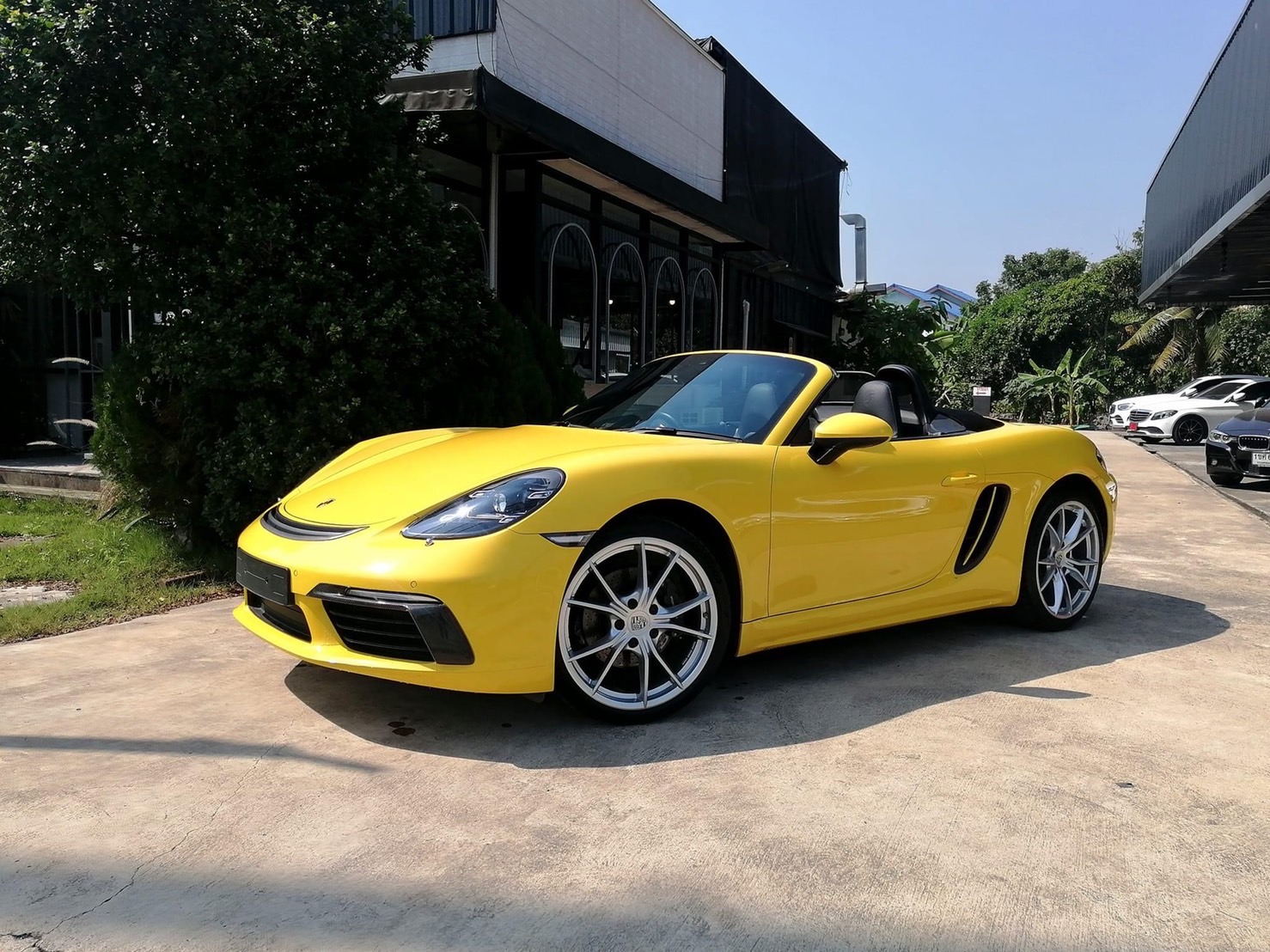 Porsche 718 Boxster ปี 2018