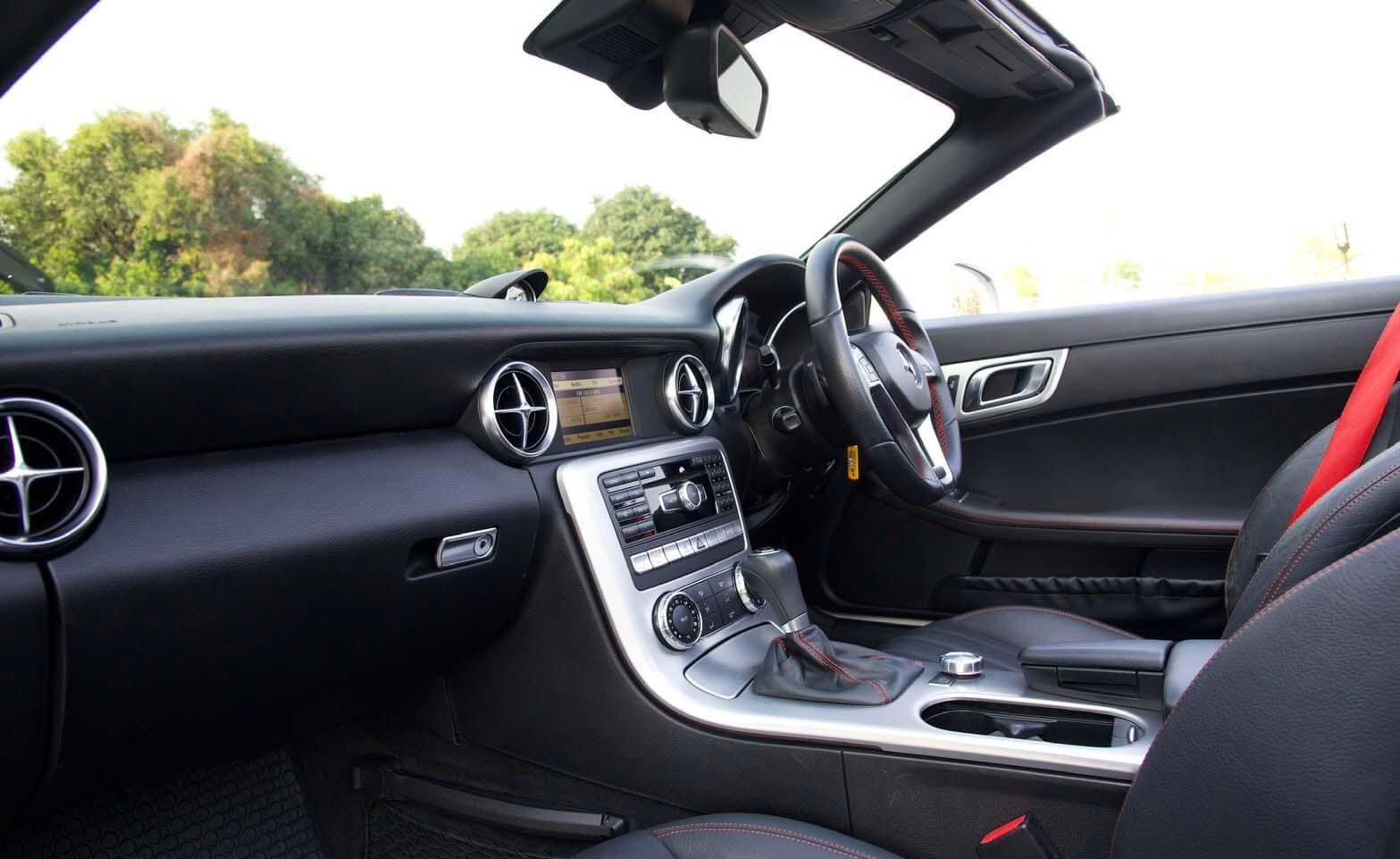 Mercedes-Benz SLK200 AMG ปี 2011 จดทะเบียน 2012
