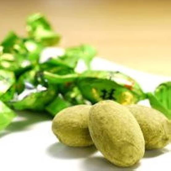 Tiramisu chocolate almond ทีรามิสุ ช็อกโกแลตอัลมอนด์ รสชาเขียวมัจฉะ🍵 อัลมอนด์กรุบกรอบเคลือบช็อคชาเขียวเข้มข้น 138 กรัม