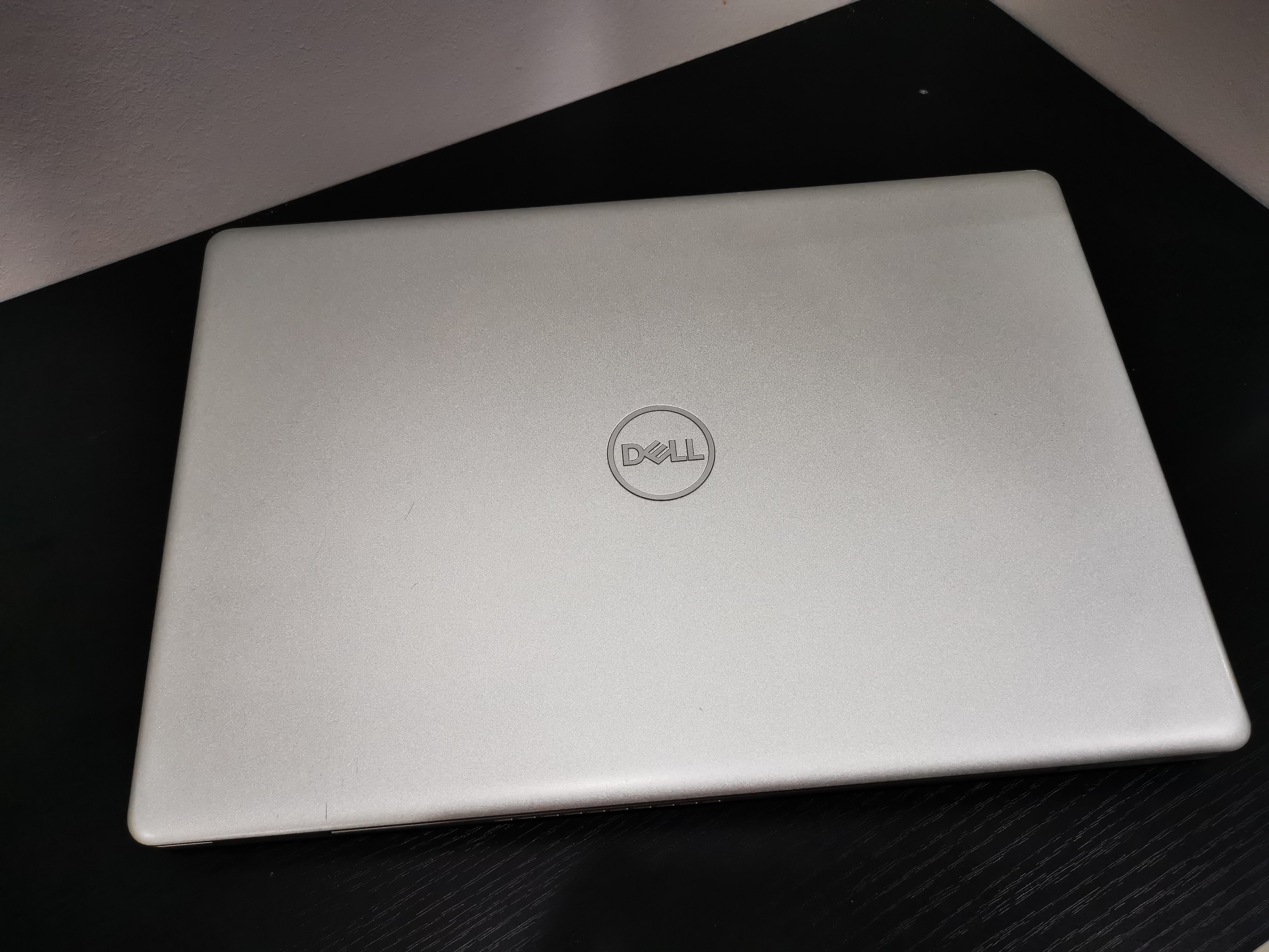 DELL Inspiron 3505