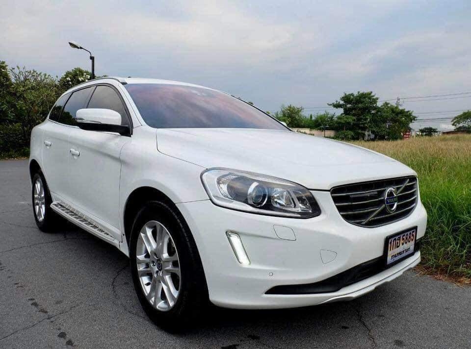 Volvo XC60 D4 Sport Crossover เครื่อง 2.0 Diesel Turbo ปี 2014