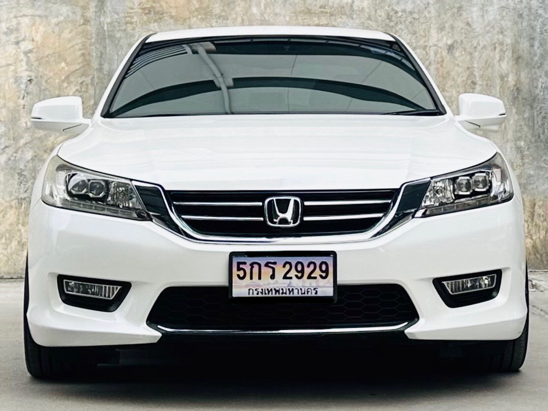 HONDA ACCORD 2.4 EL Navi ปี 2014