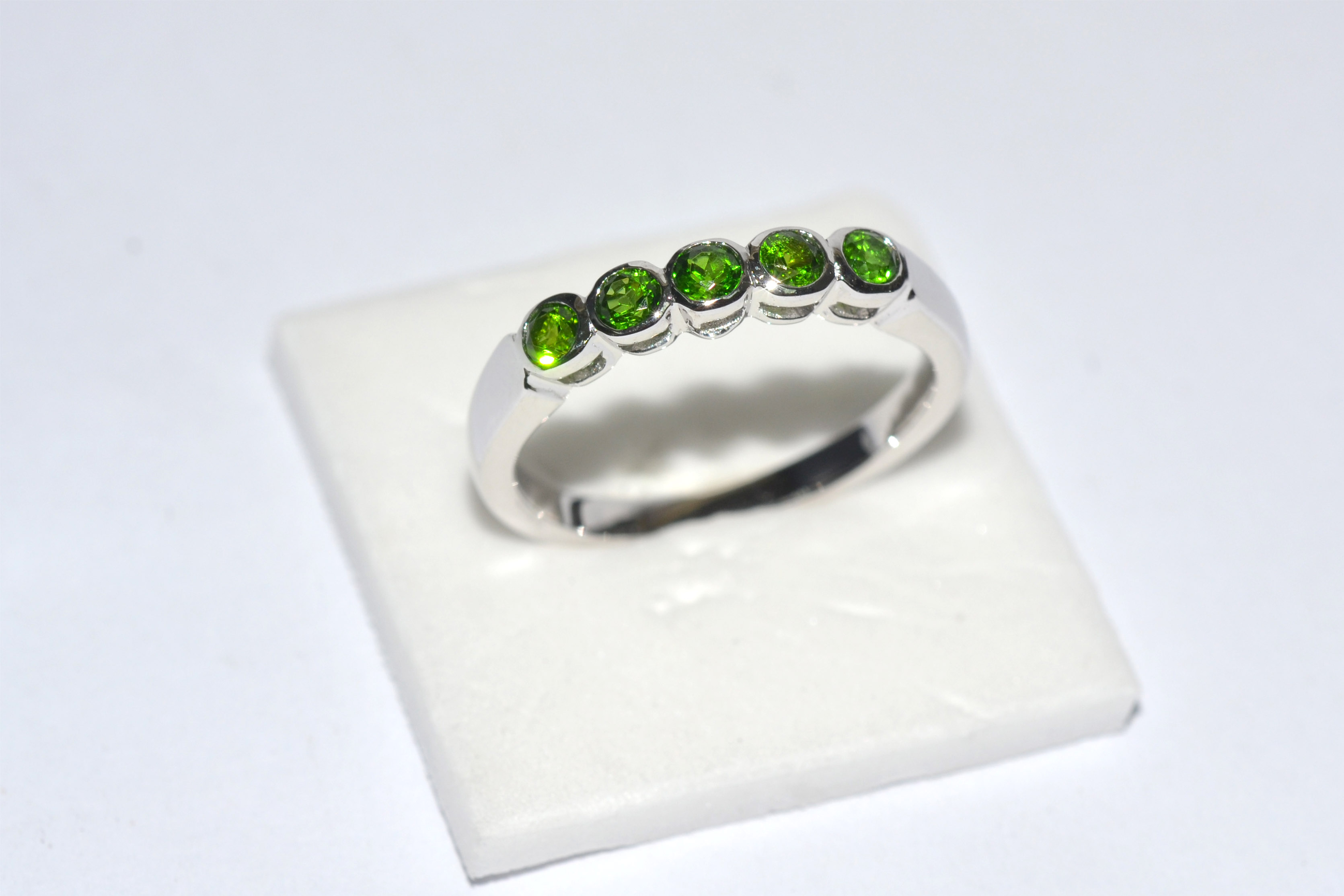 พลอยเงิน พลอยPeridot