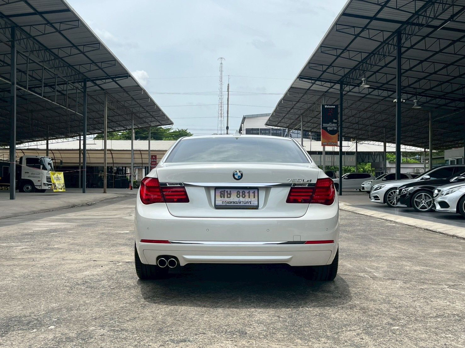 BMW 730Ld 3.0 F02 Sedan รถปี 2014 จดทะเบียน 2015
