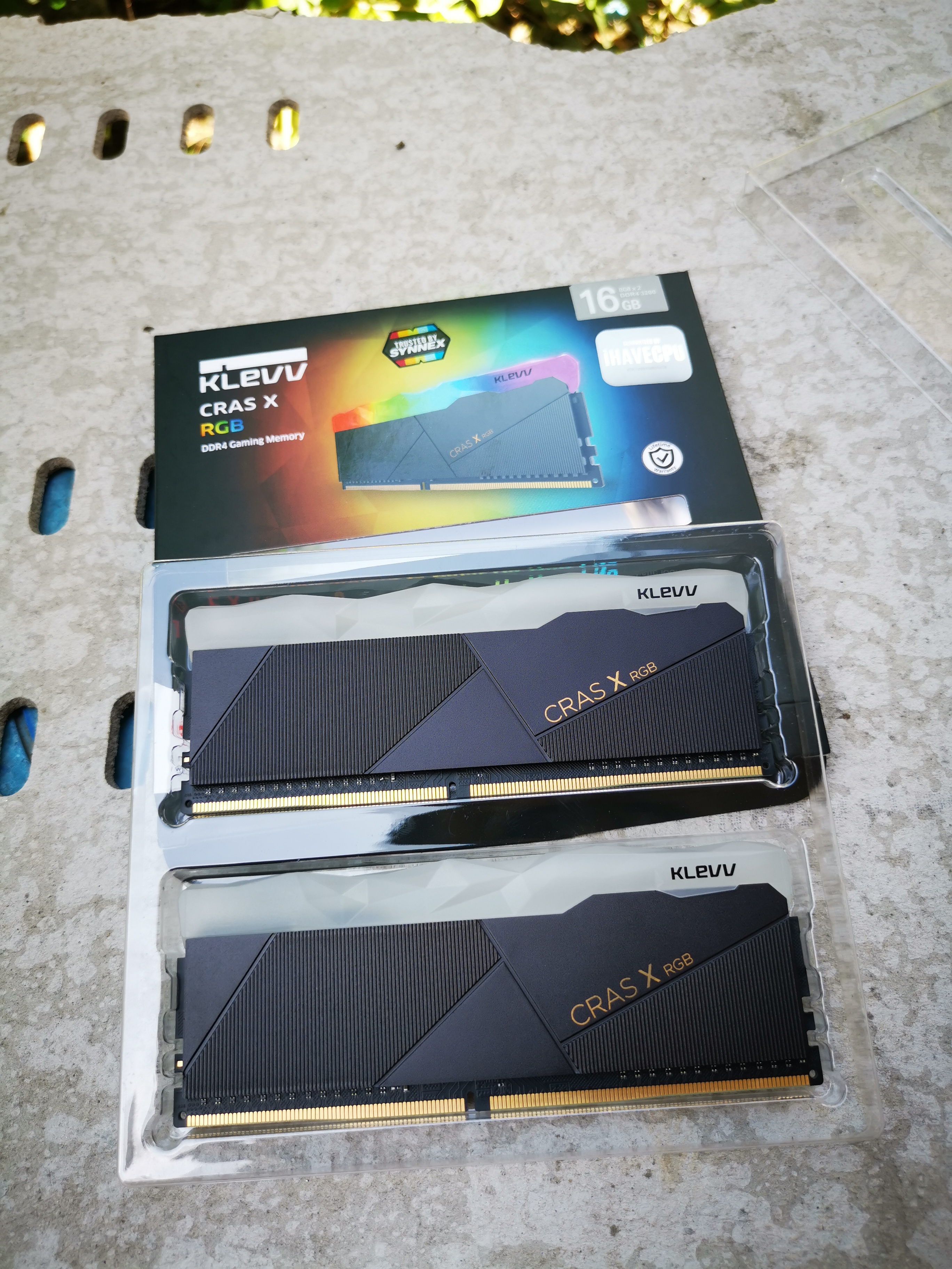 Ram KLEVV CRAS X RGB DDR4 16GB(8GBx2)/3200
