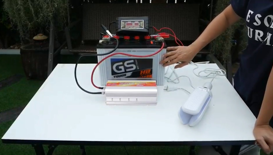 อินเวอร์เตอร์ แปลงไฟ 12V เป็น 220V ขนาด 3,000W ยี่ห้อ SUOER