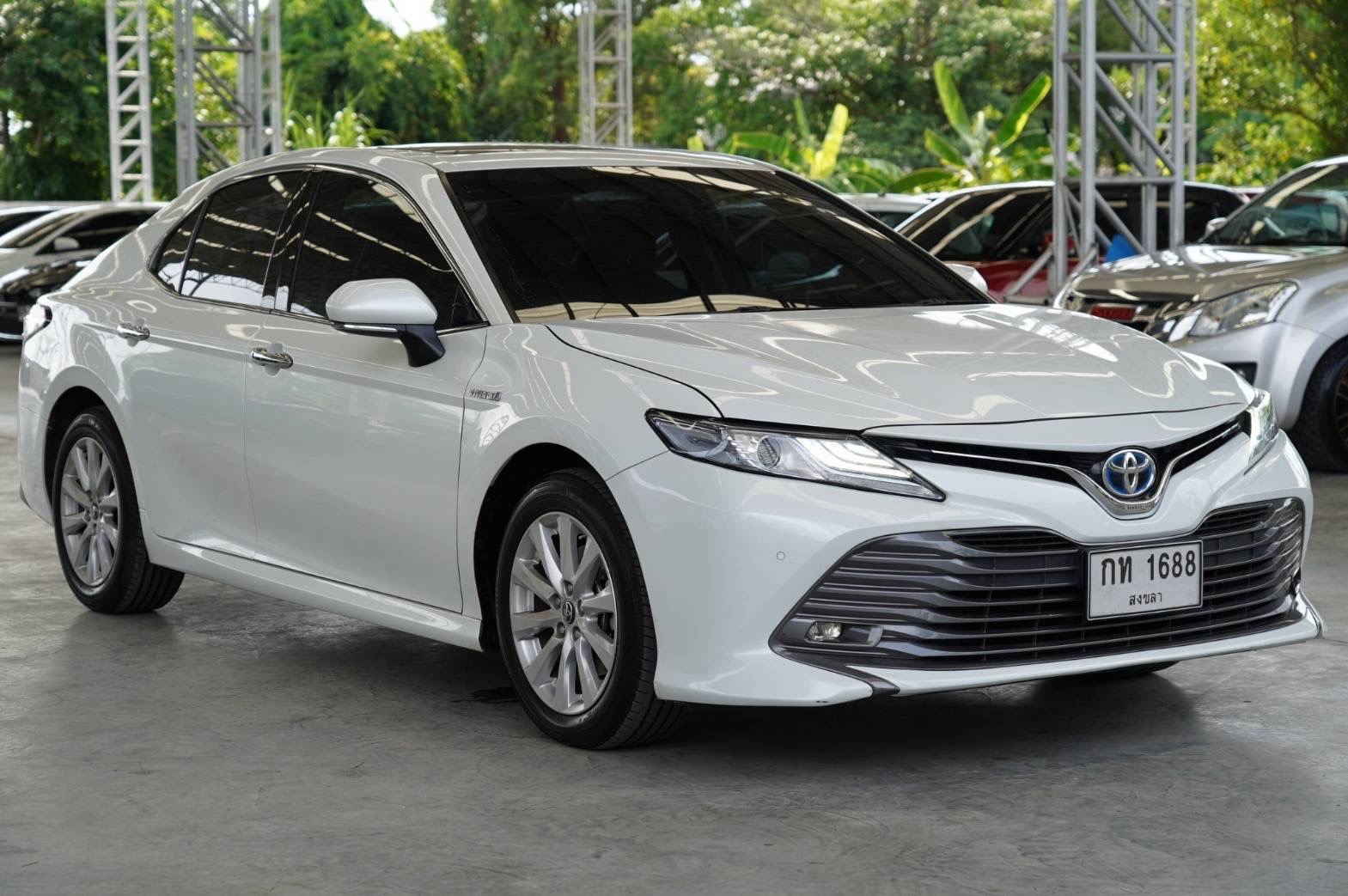 TOYOTA CAMRY 2.5 HV A/T ปี 2018