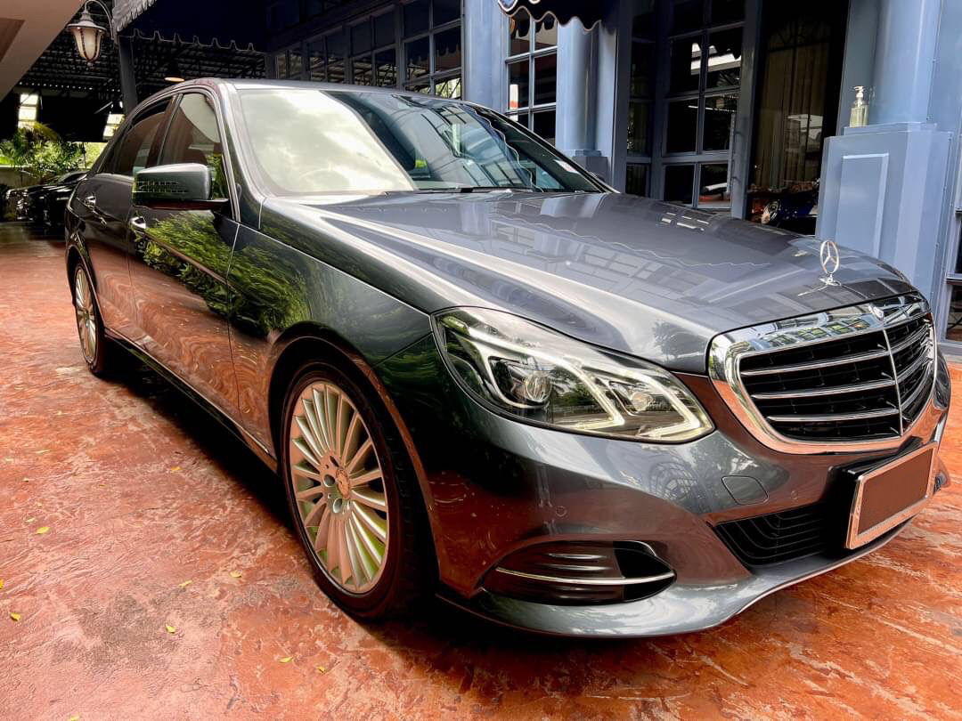 Mercedes Benz E300 Diesel Blutec Hybrid ปี 2016