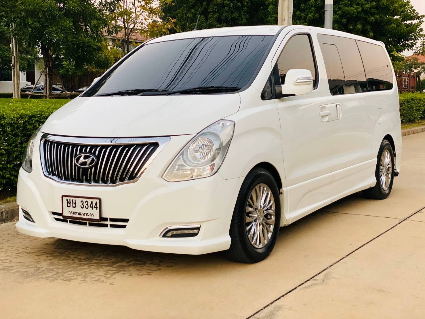 HYUNDAI GRAND STAREX VIP ปี2015