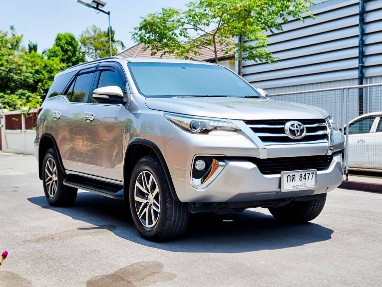 TOYOTA FORTUNER 2.8 V 2WD ปี2016