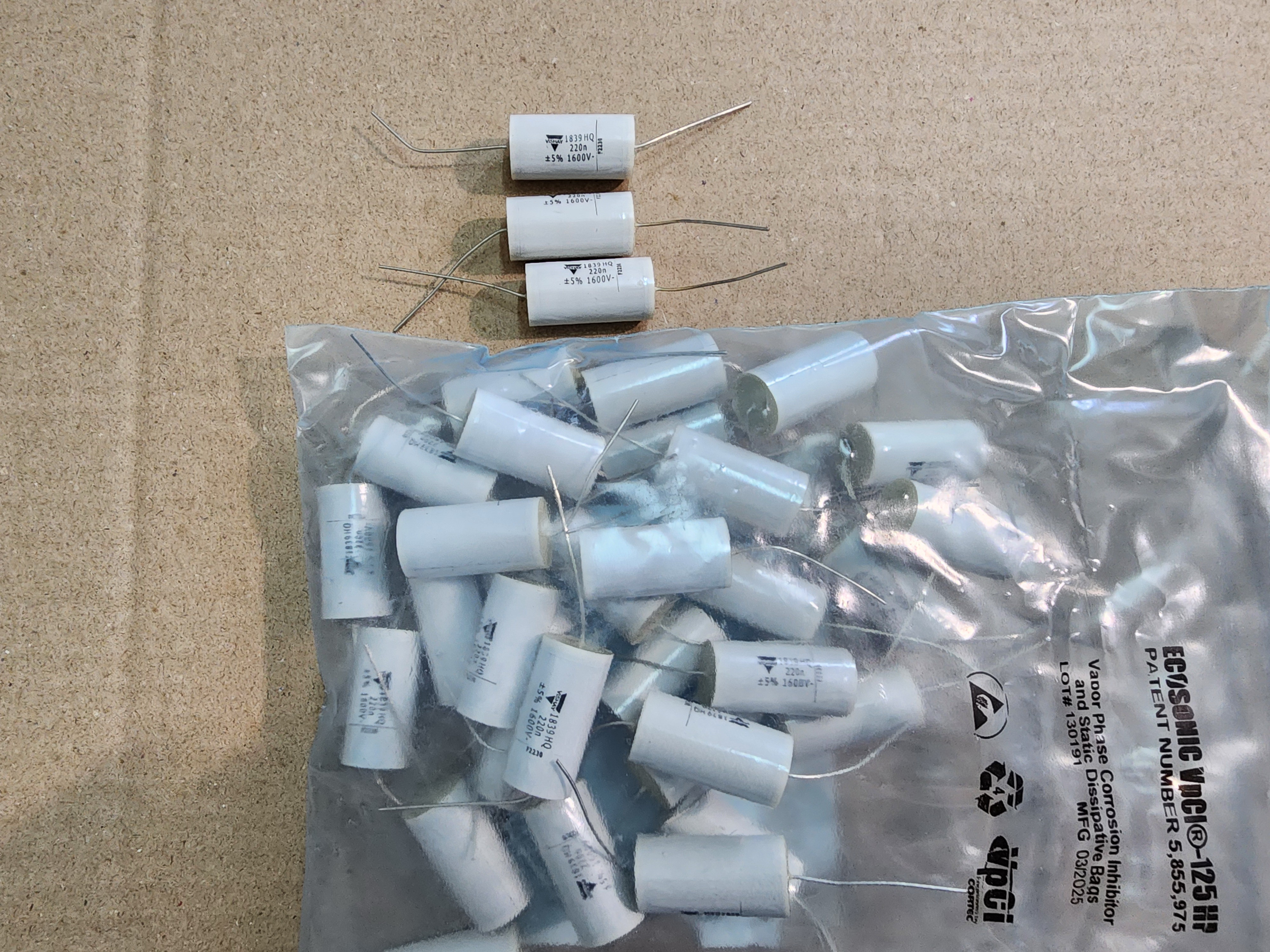 หน้าที่คาปาซิเตอร์ 6 ข้อ และ สรุปการนำตัวเก็บประจุไปใช้งาน ( รายละเอียดด้านล่าง )