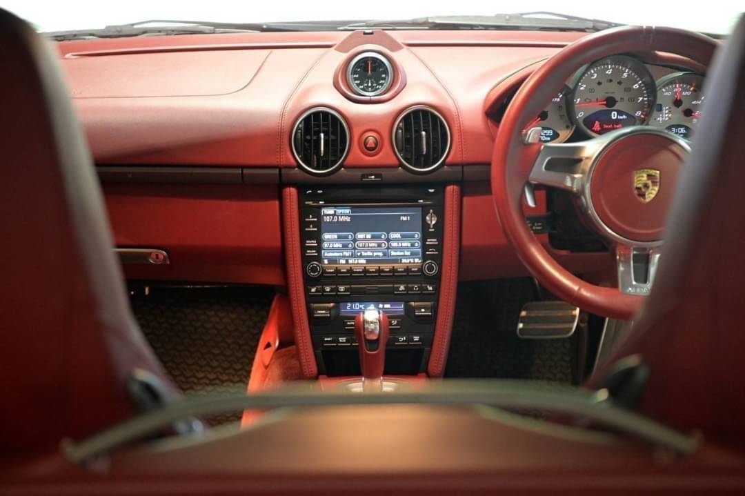 Porsche Cayman 987.2 ปี 2011