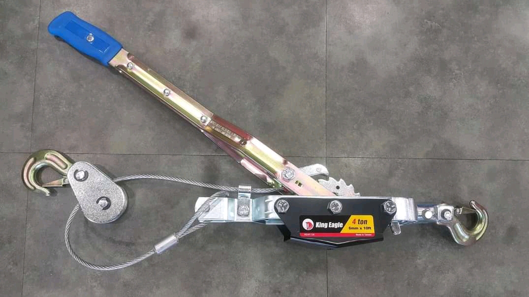รอกสลิง มือโยก ยี่ห้อ King Eagle 4 ตัน ยาว 3 เมตร สลิงหนา 6 มิล