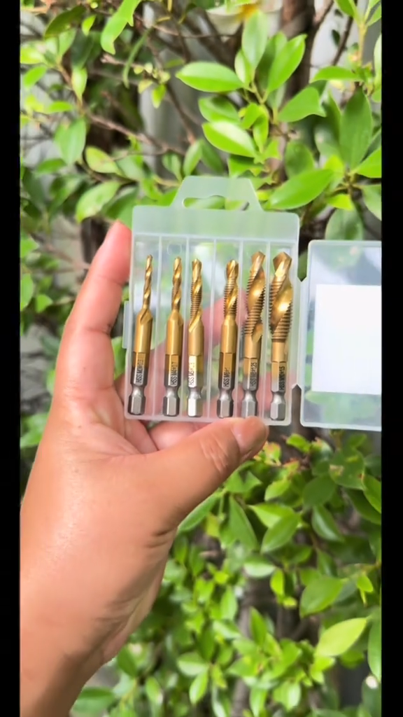ชุดดอกสว่านต๊าปเกลียว HSS ( สีทอง ) ขนาด 6 ตัวชุด