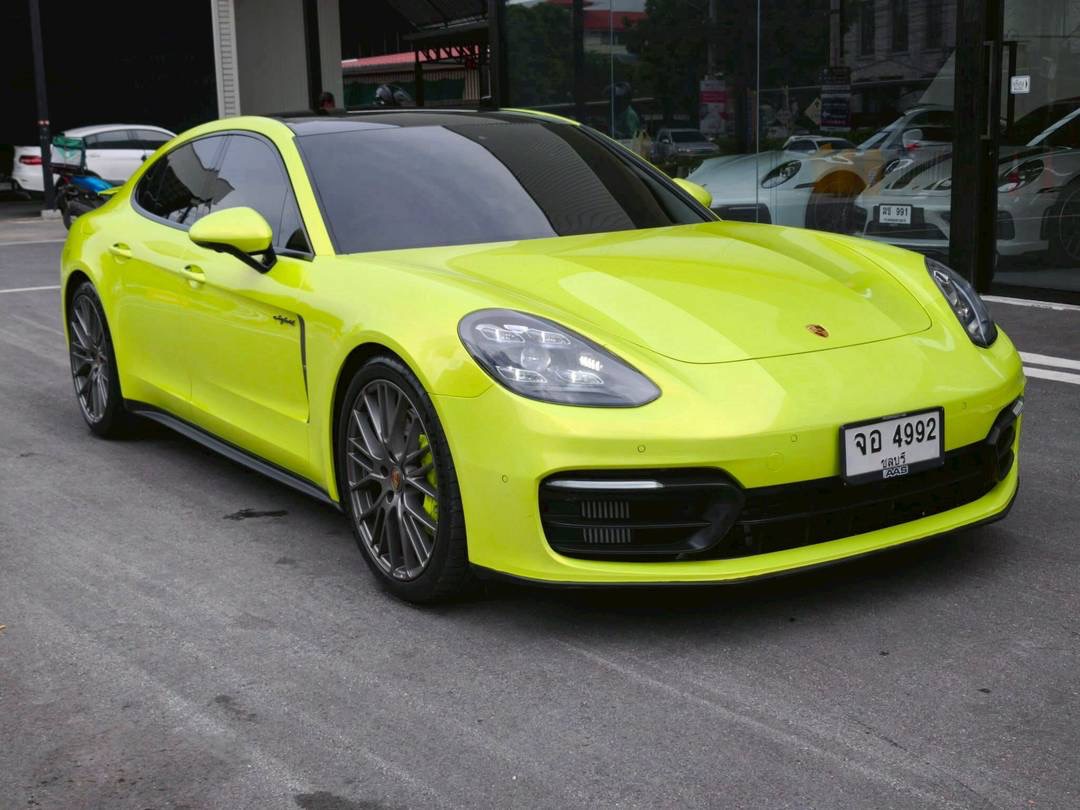 Porsche Panamera Platinum Edition ปี 2024