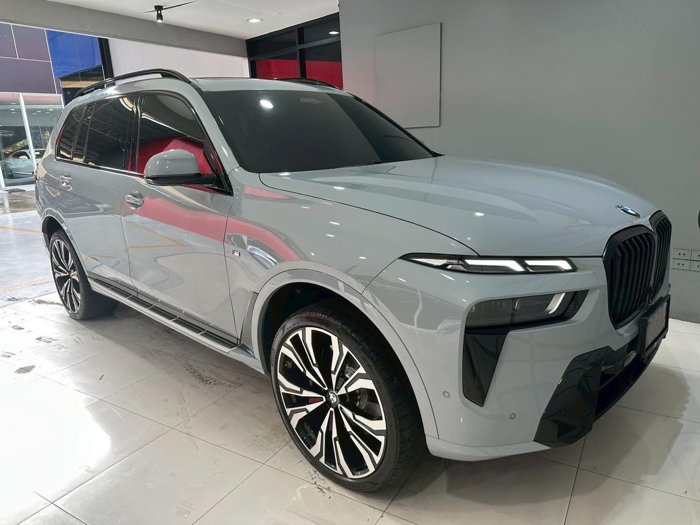 BMW X7 3.0 V6 xDrive40d M Sport ปี 2024