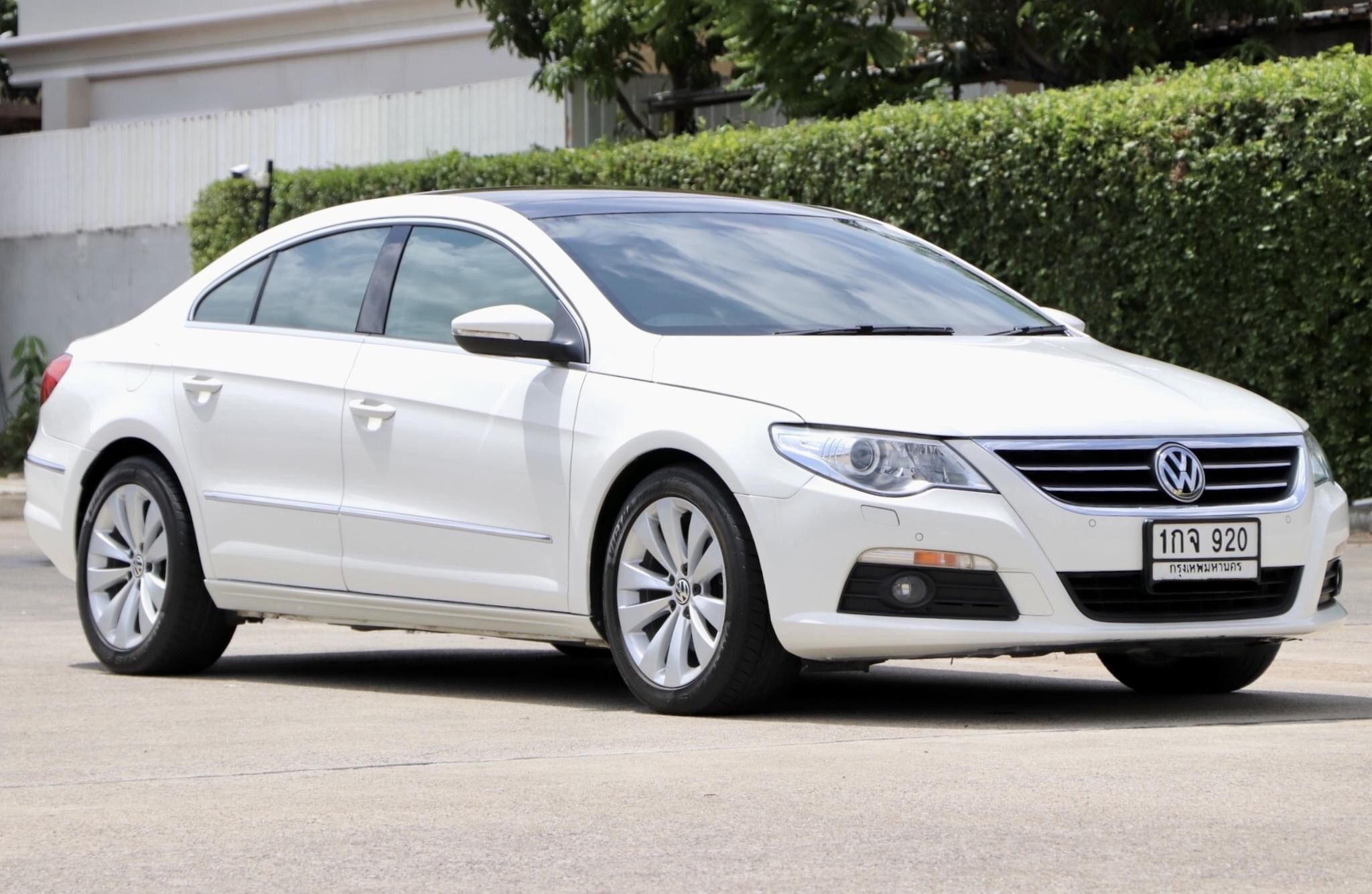 VOLKSWAGEN PASSAT 2.0 TSI Sunroof ปี2013