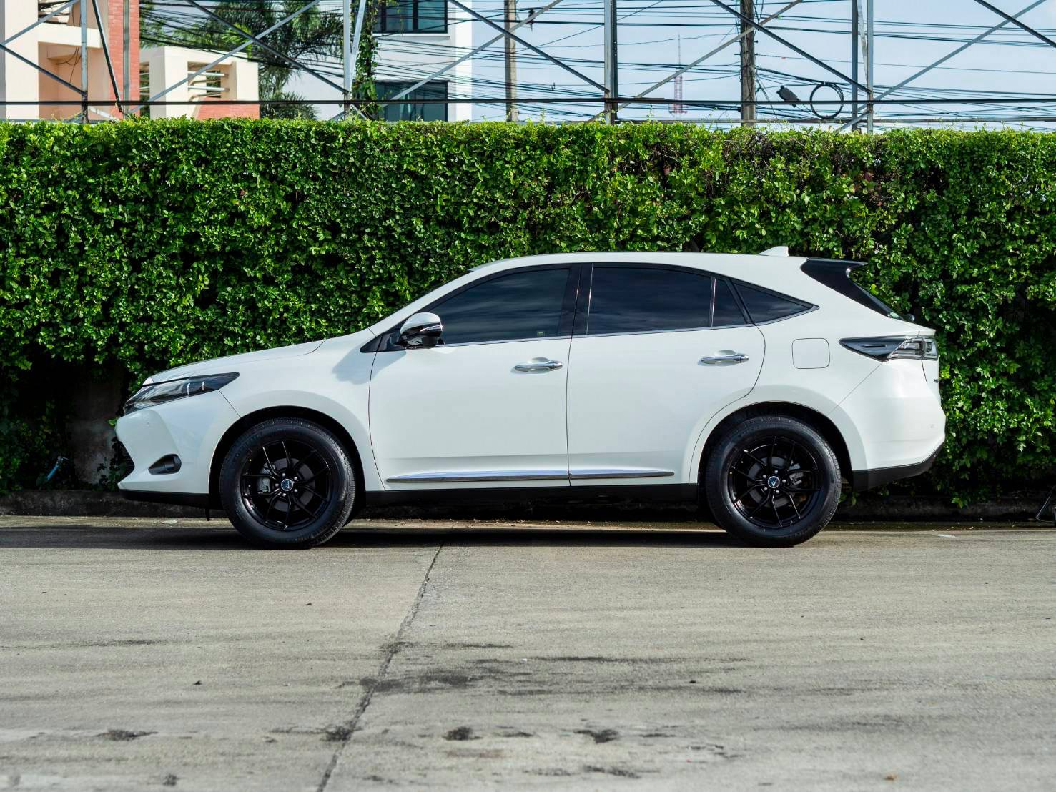 Toyota Harrier 2.0 ปี2014