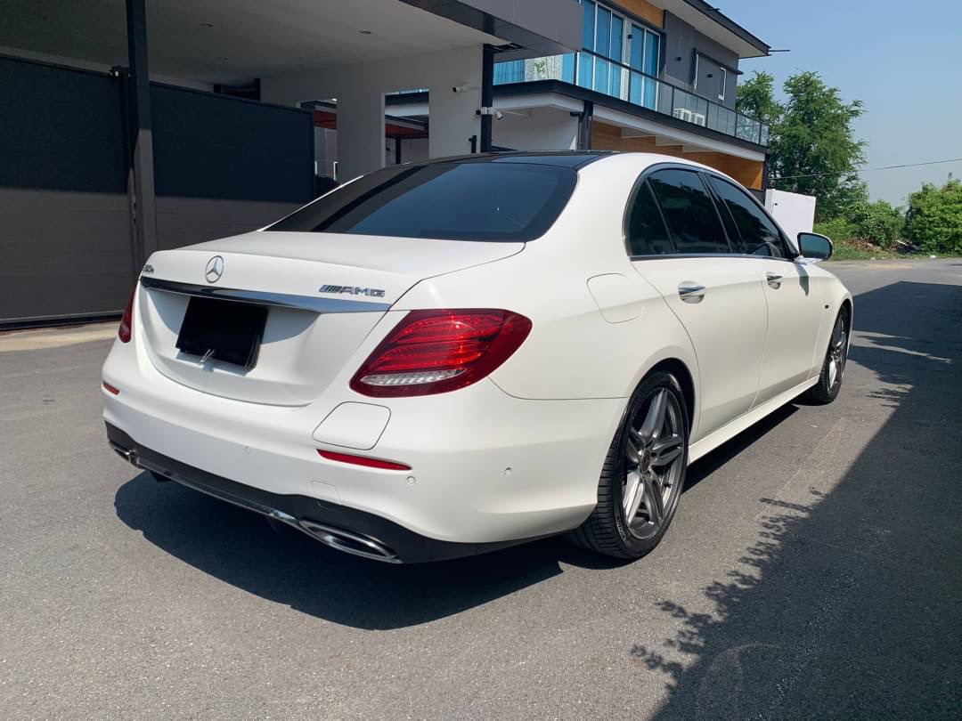 Mercedes Benz E350e AMG ปี 2018