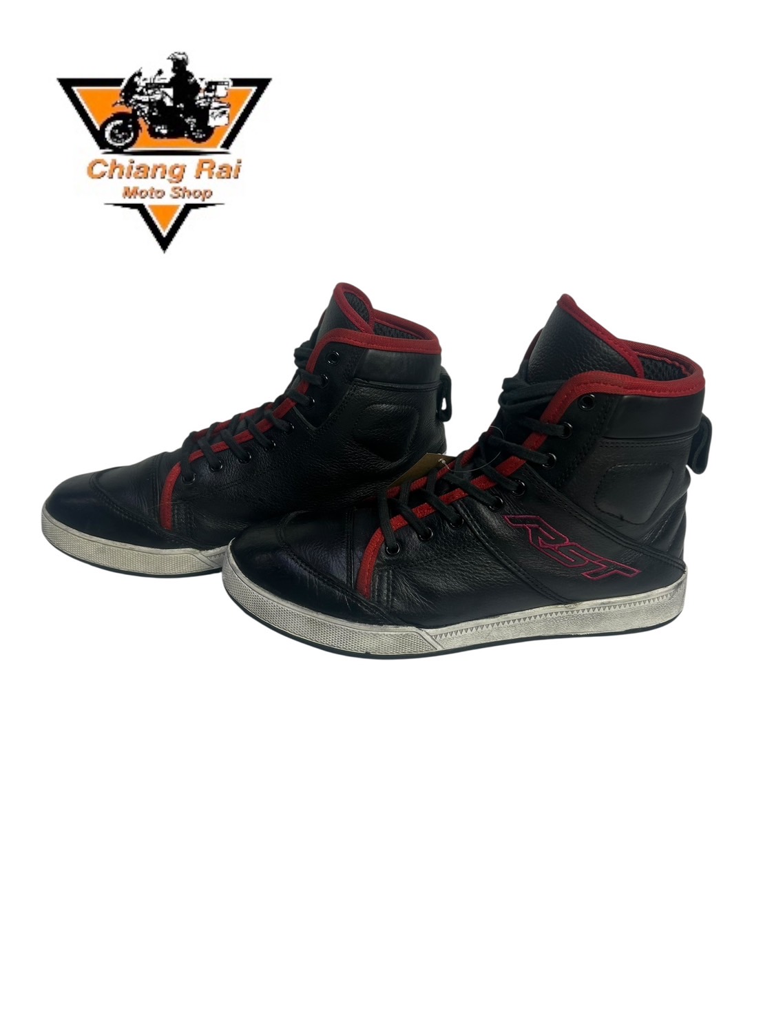 รองเท้าขี่มอเตอร์ไซด์( มือสอง) RCBT-057 Size ขนาดจากป้าย 42:EUR / 8:UK / 26.5:Cm.(RST)