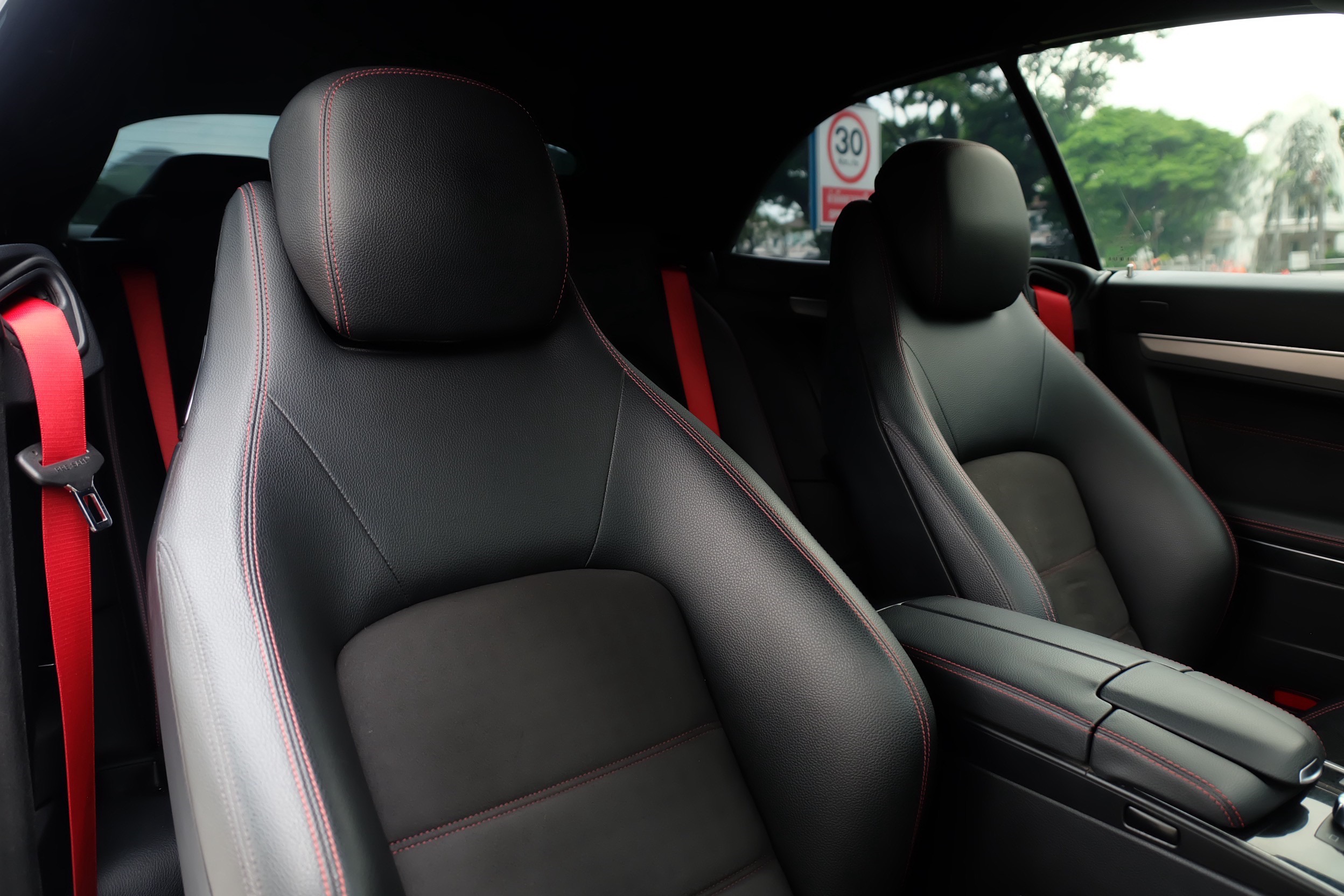 Mercedes Benz E-250 Facelift Carbriolet AMG Sport Plus ปี 2016