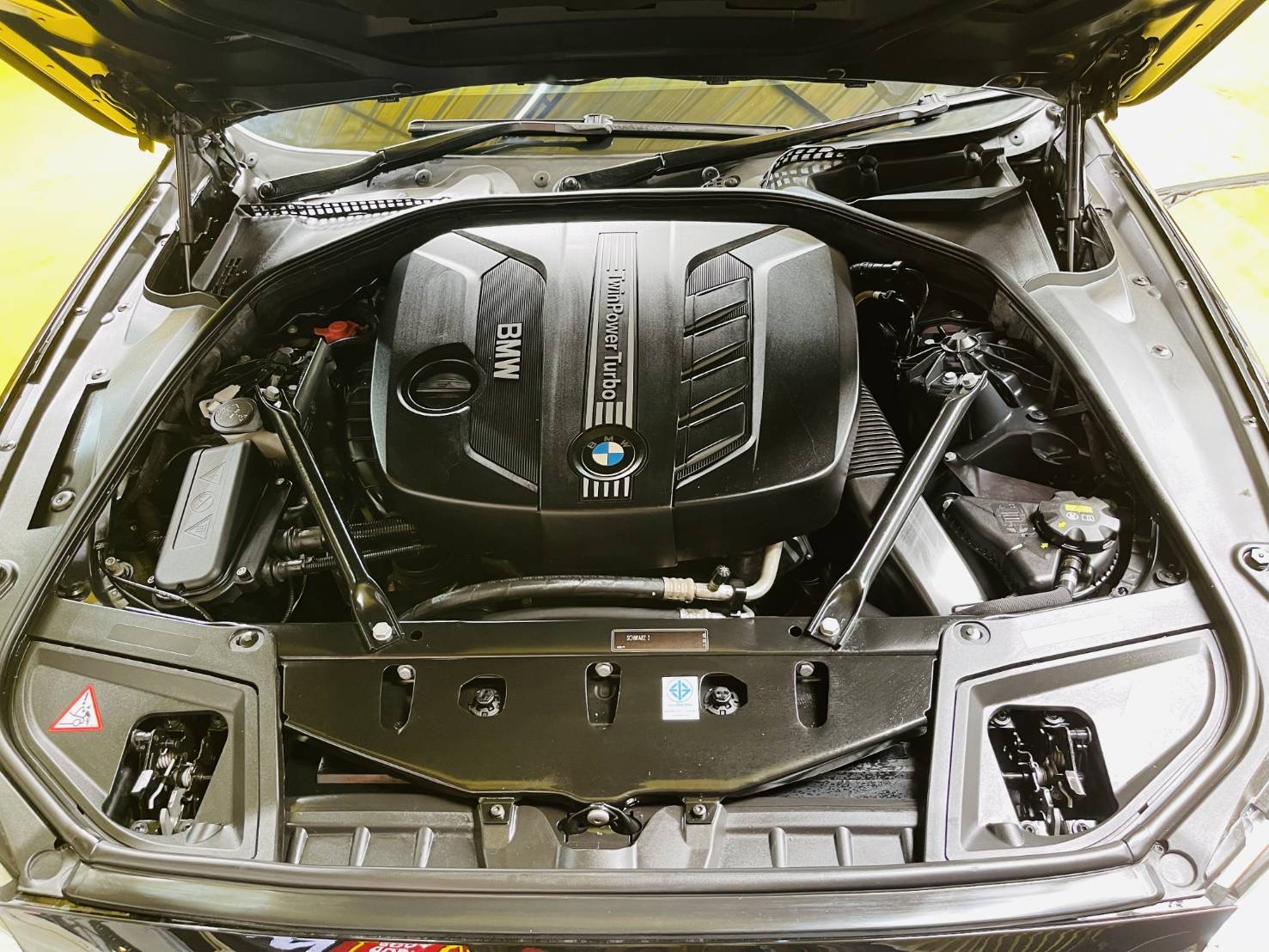 BMW 525D M-SPORT LCI มี BSI ปลายปี 2015