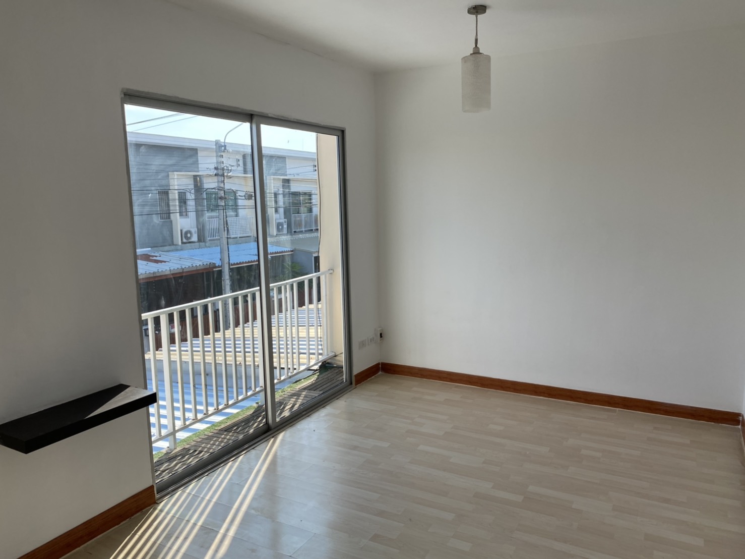 ขาย แล้ว ทาวน์โฮม The Connect 1 แจ้งวัฒนะ บ้านรีโนเวทใหม่