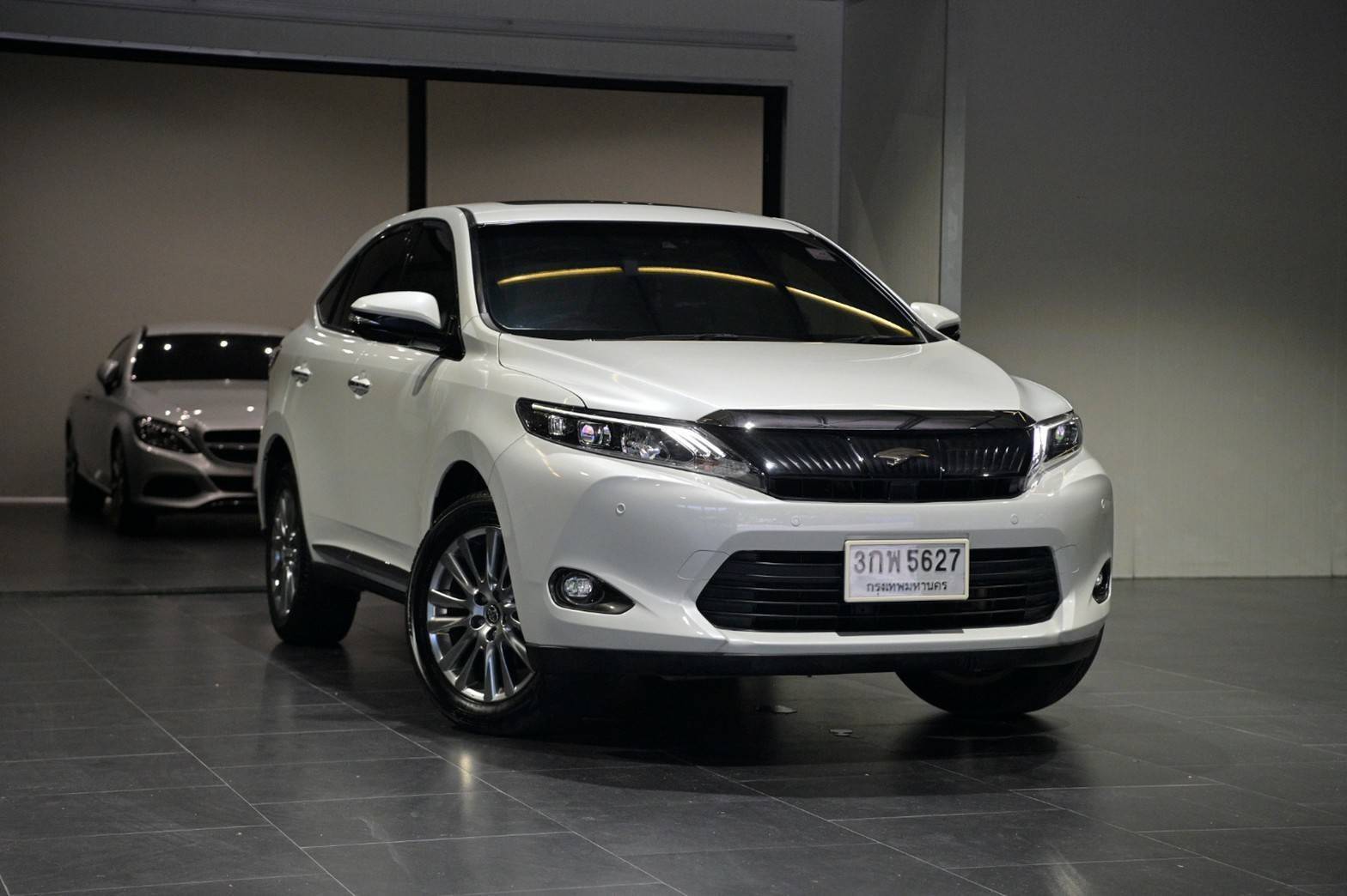 TOYOTA HARRIER 2.0 เบนซิน ปี 2014