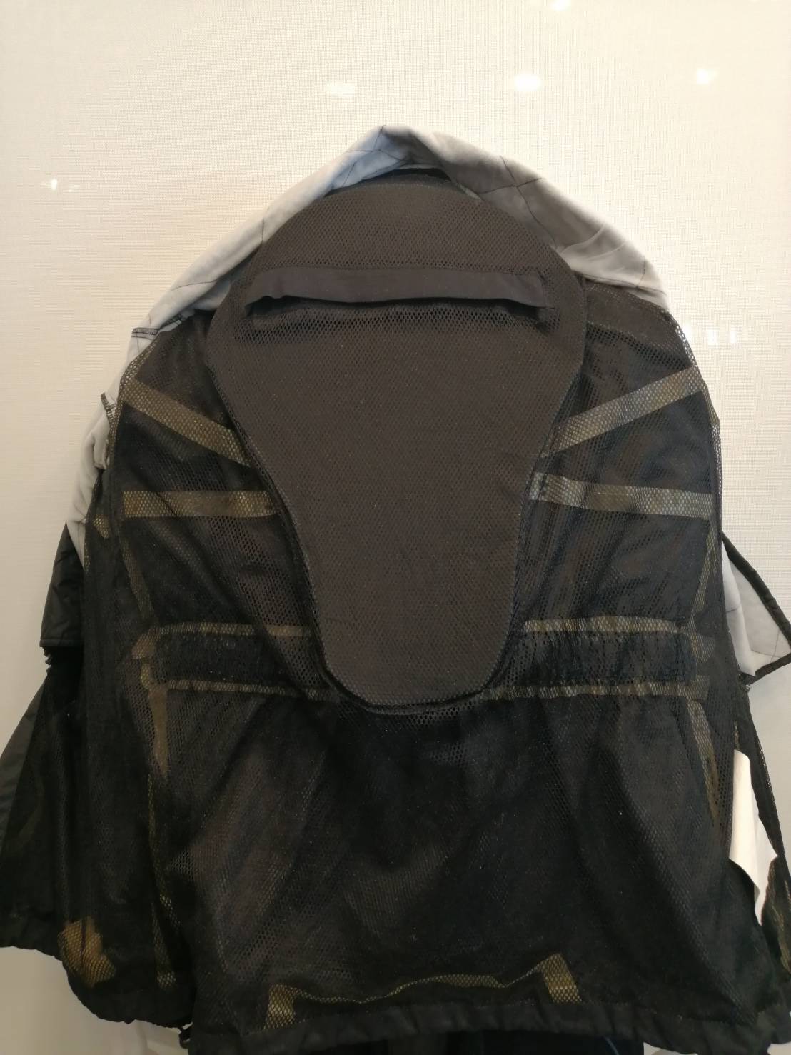 เสื้อขี่มอเตอร์ไซด์( มือสอง) RCT 254 ขนาด : อก 50" ยาว 32" **ยี่ห้อ IXS **