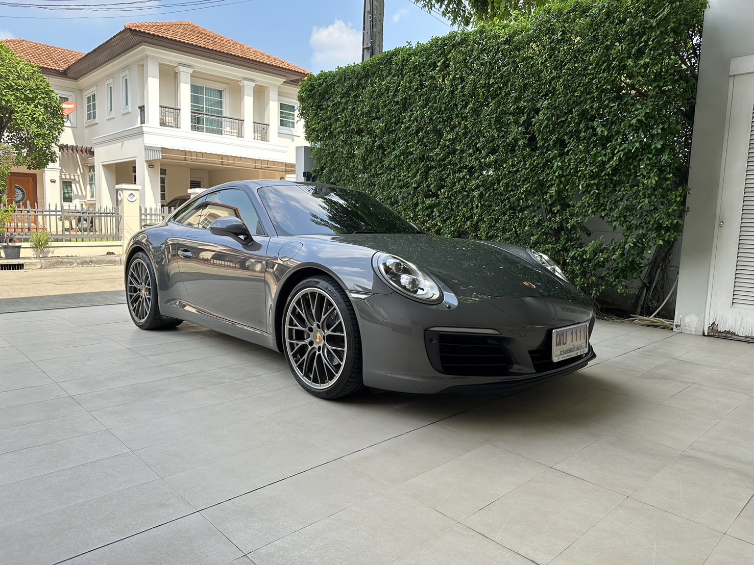 Porsche 911 Carrera 3.0 Coupe 911 ปี 2017