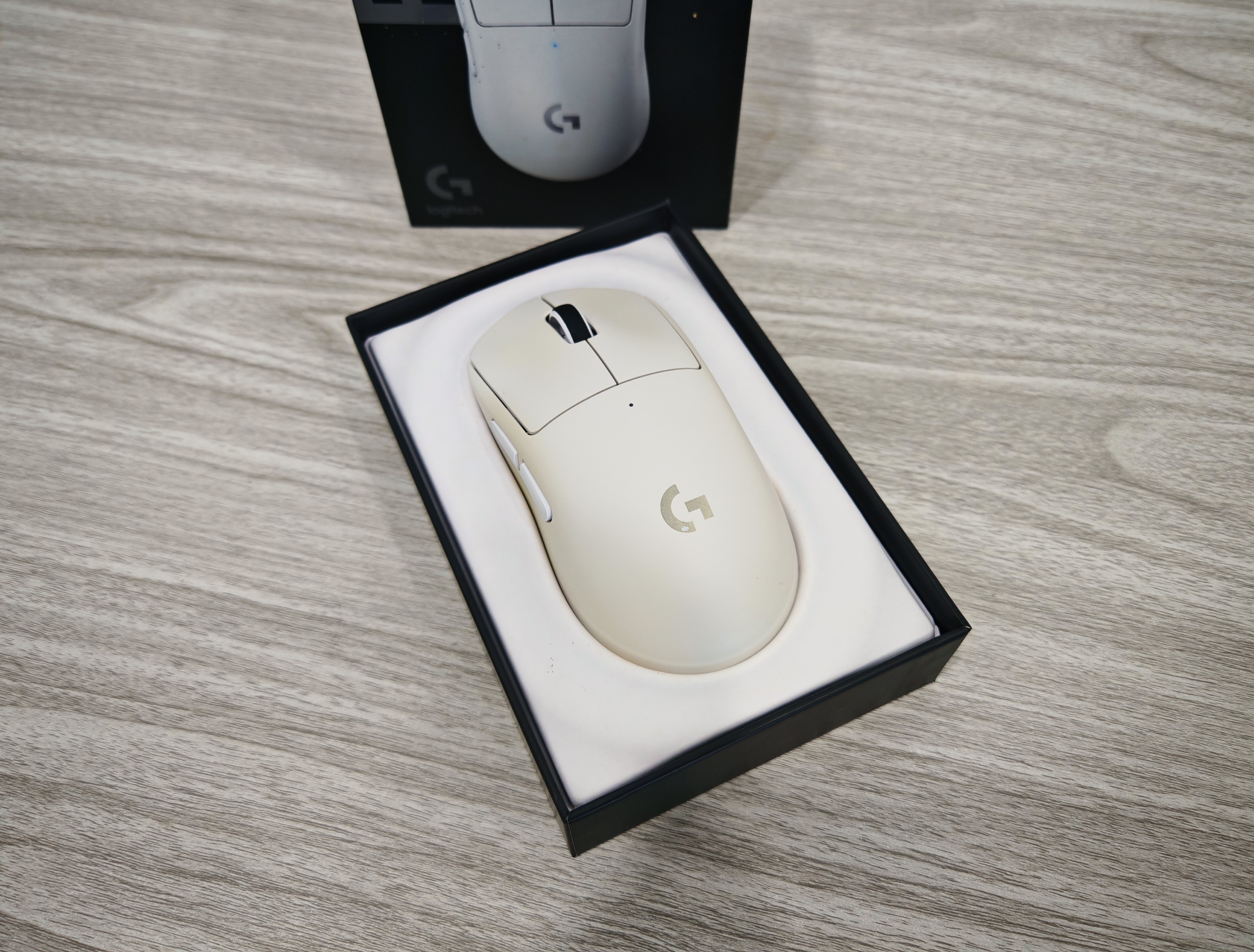 เมาส์เกมมิ่งไร้สาย Logitech G PRO X SUPERLIGHT 2