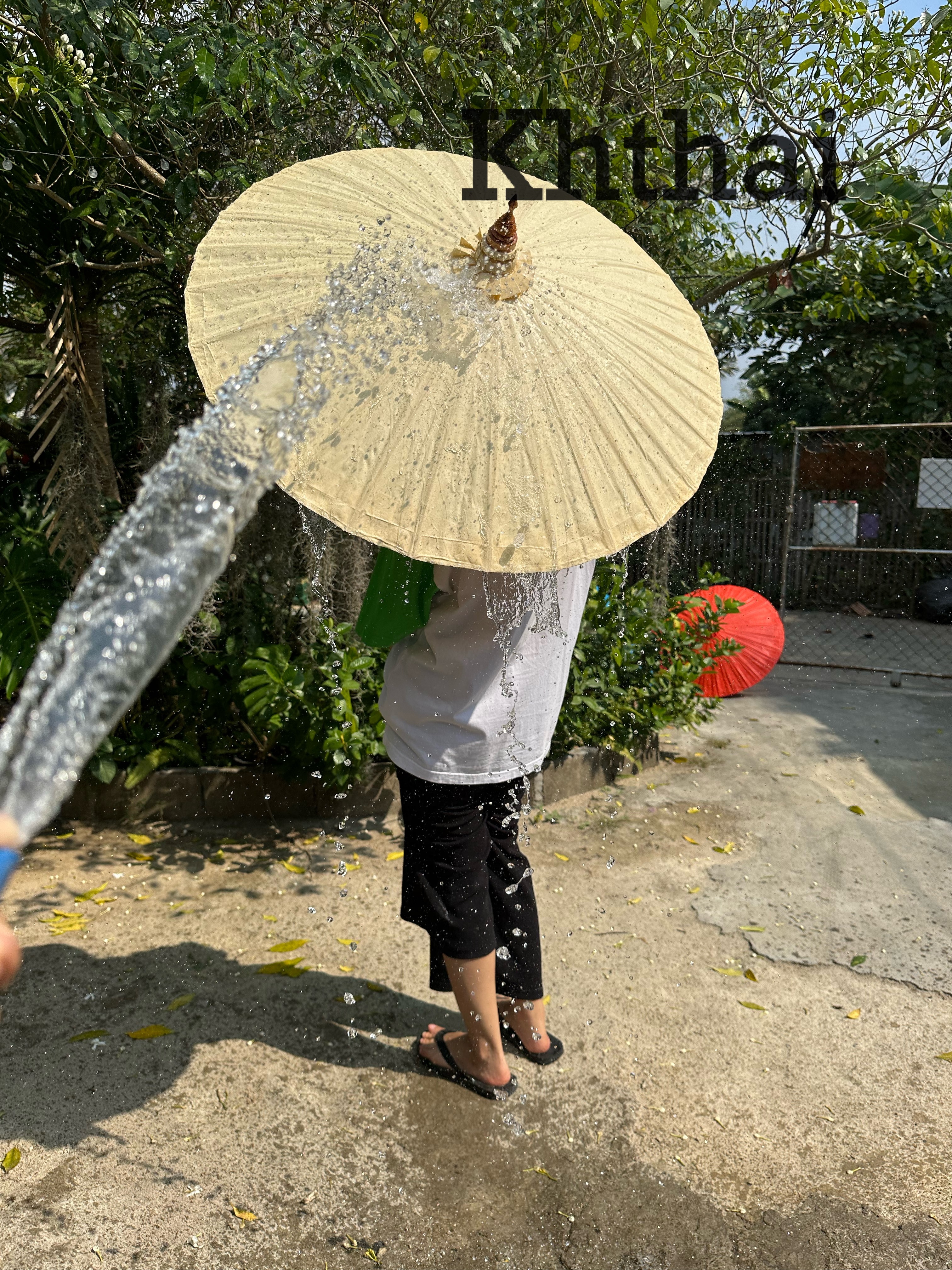 ร่มเชียงใหม่ ร่มผ้าน้ำมัน สีครีม17 นิ้ว ร่มแม่การะเกด กันน้ำได้