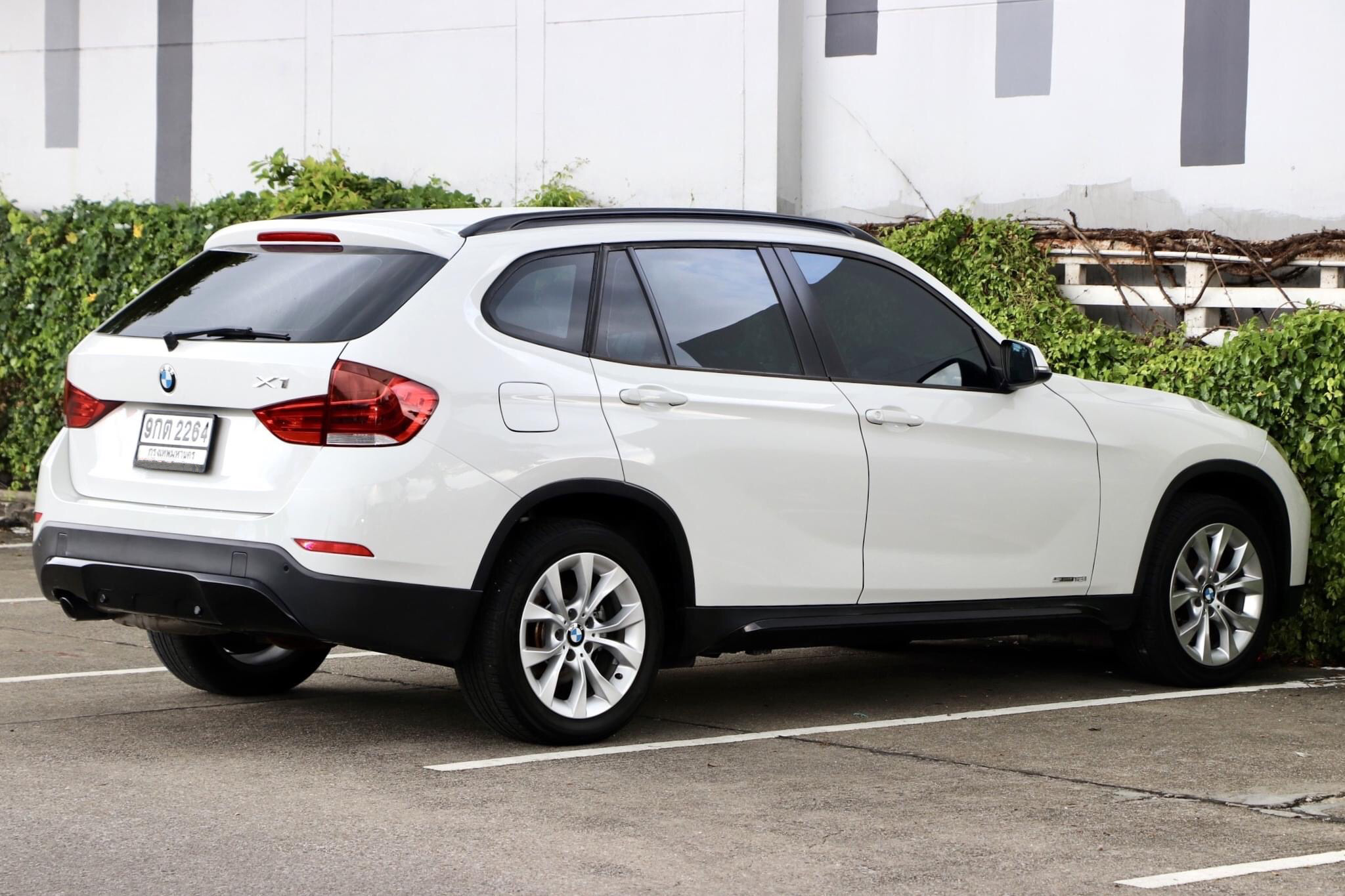 BMW X1 sDrive1.8i SPORT LCI E84 ปี2013