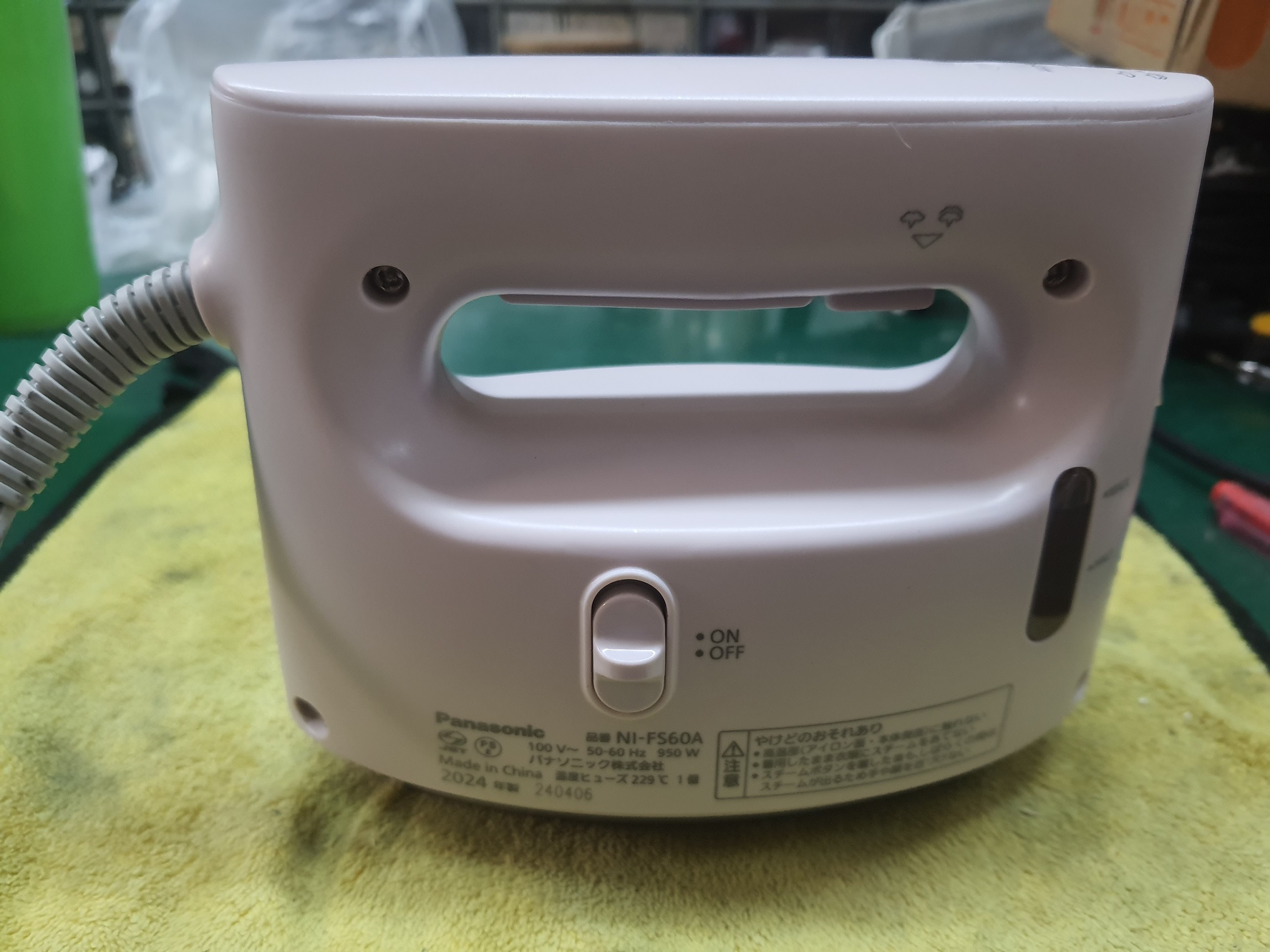 ซ่อมเตารีดไอน้ำ ยี่ห้อ PANASONIC รุ่น NI-FS60A อาการเครื่องซ๊อต