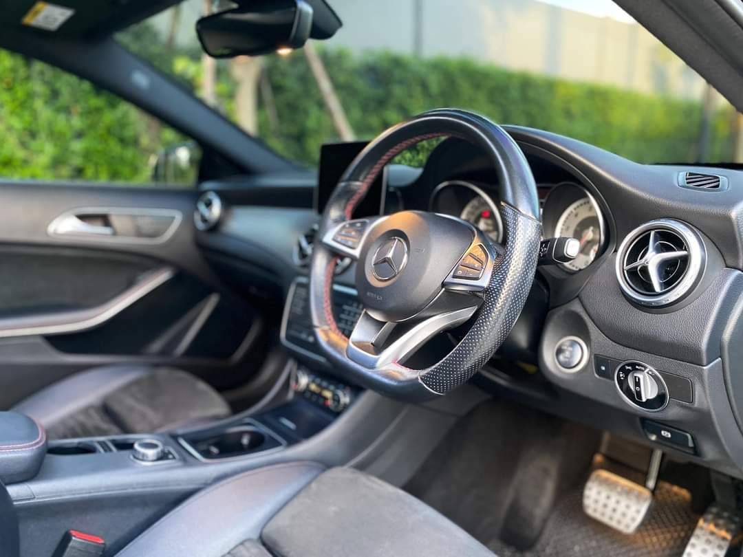Mercedes-Benz GLA 250 AMG Dynamic ปี 2017 (จดทะเบียนปี 2018)