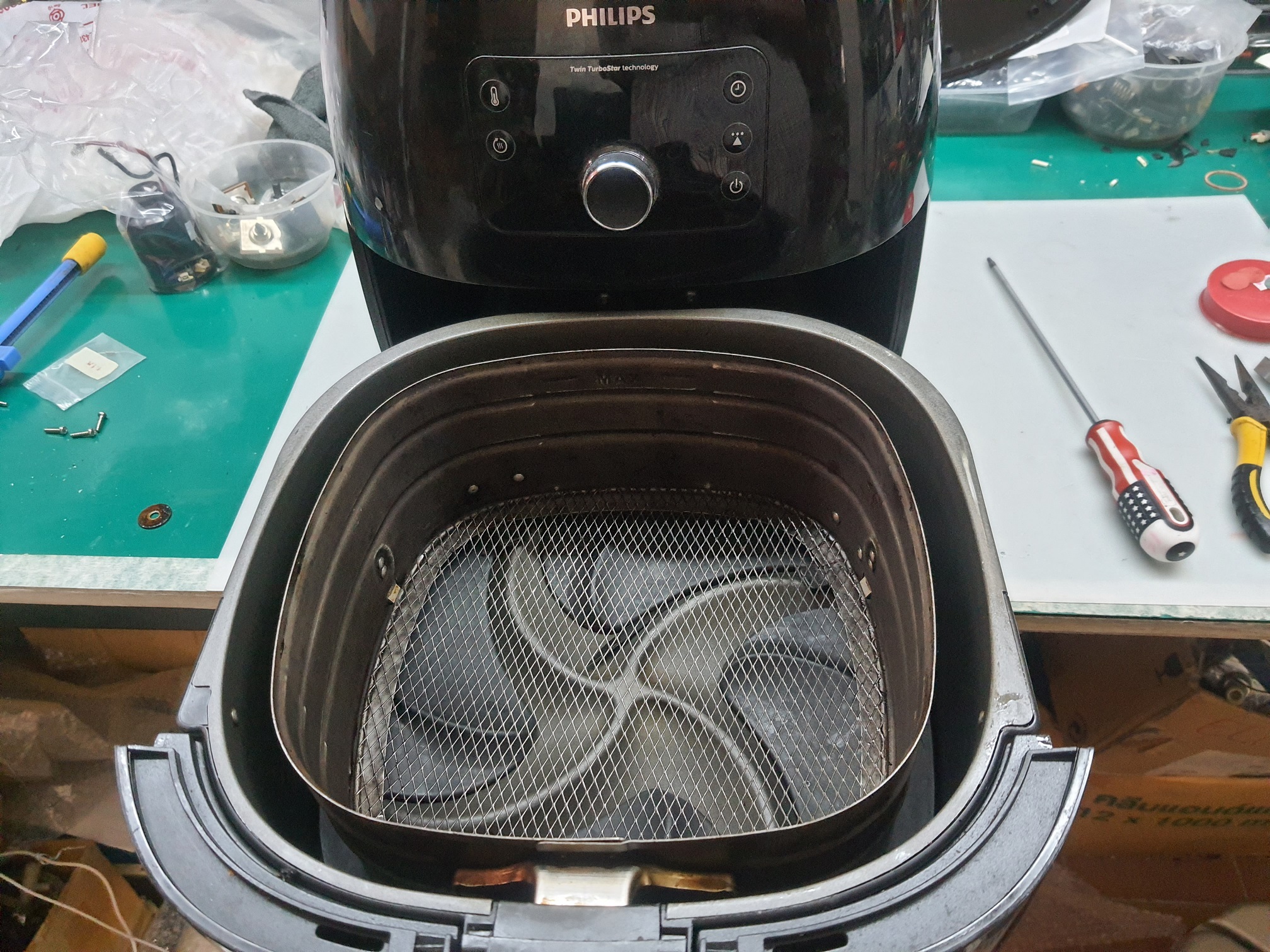 ซ่อมหม้อทอดไร้น้ำมัน ยี่ห้อ PHILIPS รุ่น HD9650 อาการไม่ร้อน