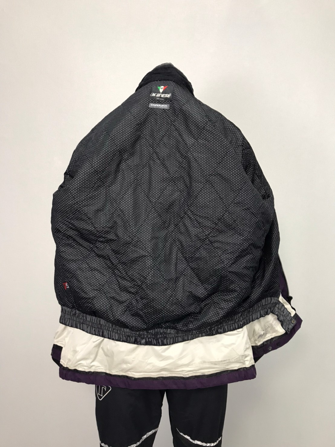 เสื้อขี่มอเตอร์ไซด์( มือสอง) RCT 948 อก 54" ยาว 31" ยี่ห้อ**DAINESE**