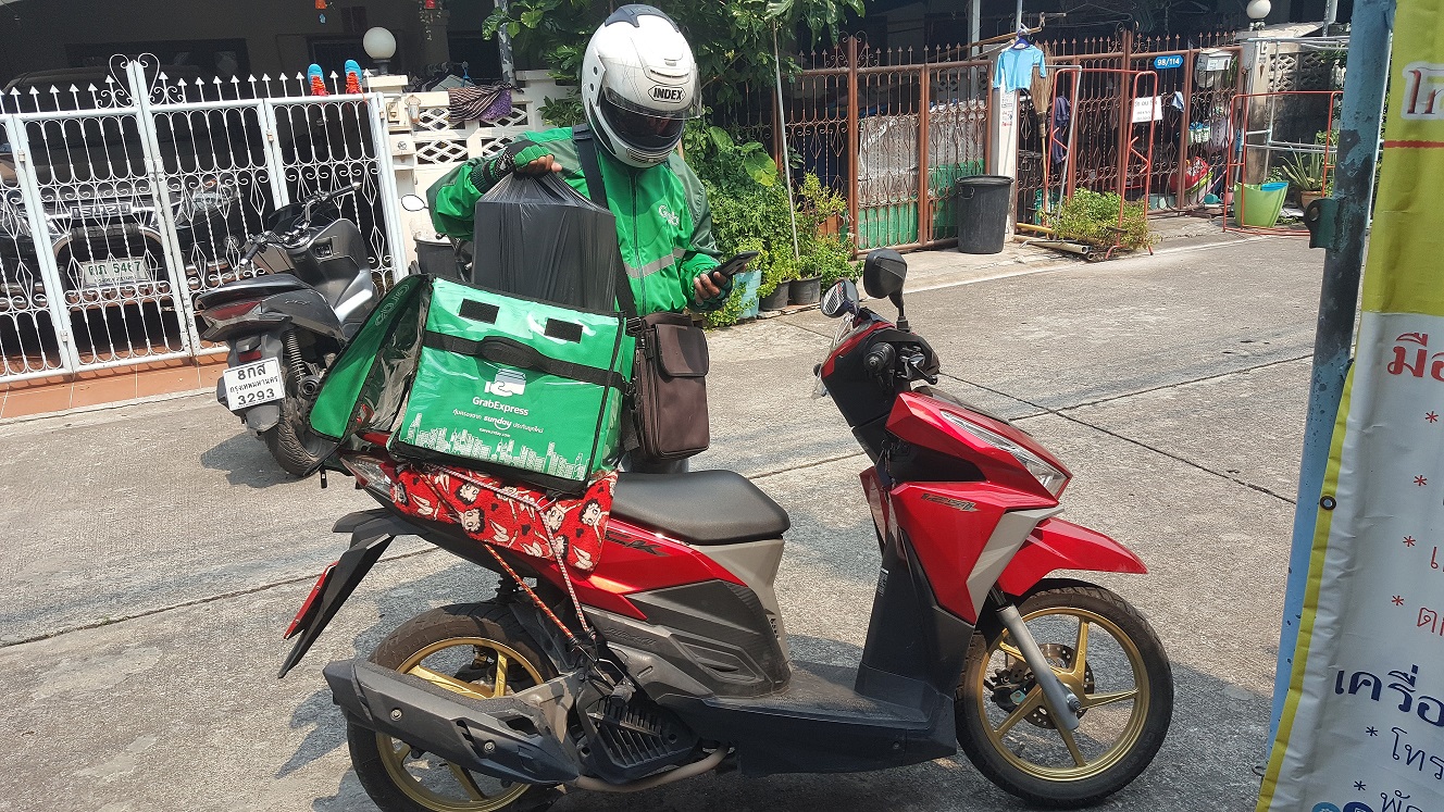 ซ่อมเครื่องฟอกอากาศ ยี่ห้อ Xiaomi รุ่น Mi2 อาการพัดลมไม่หมุน